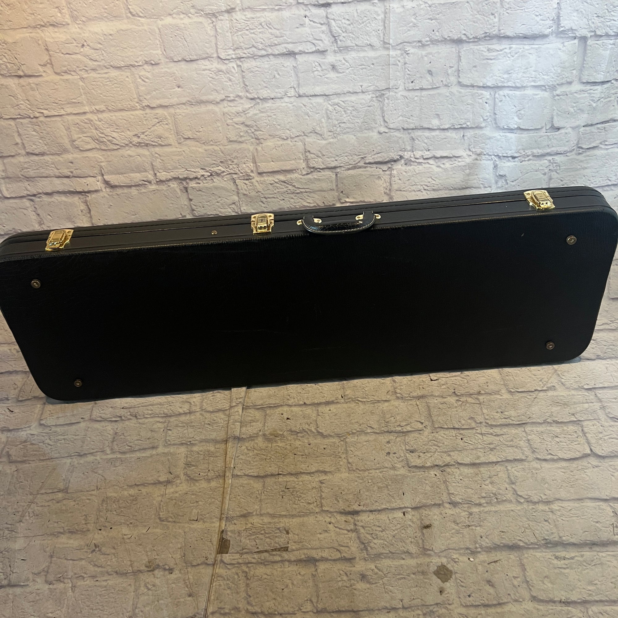 Unknown Bass Hard Shell Case 3 Latch