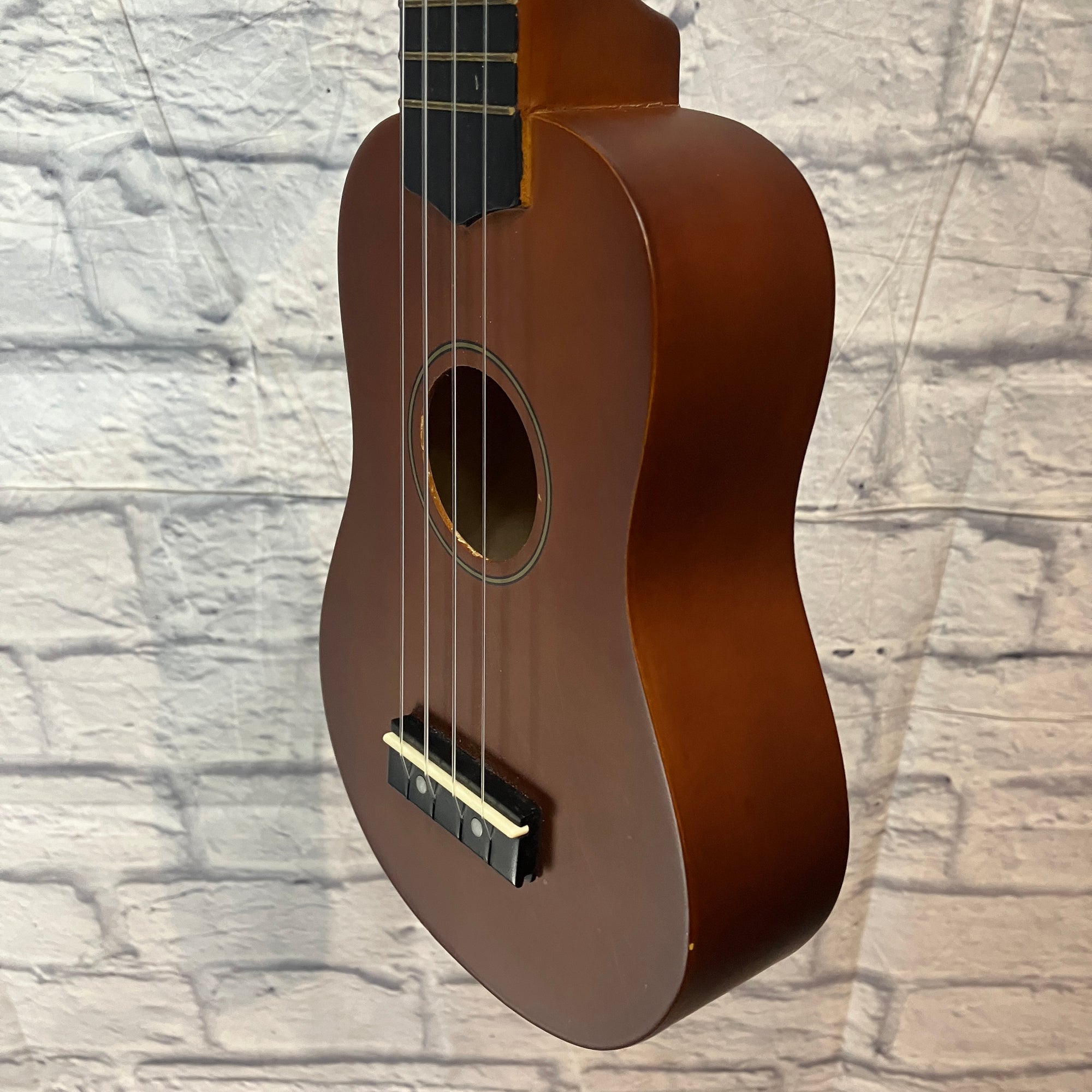 Firebrand Ukulele w/ bag