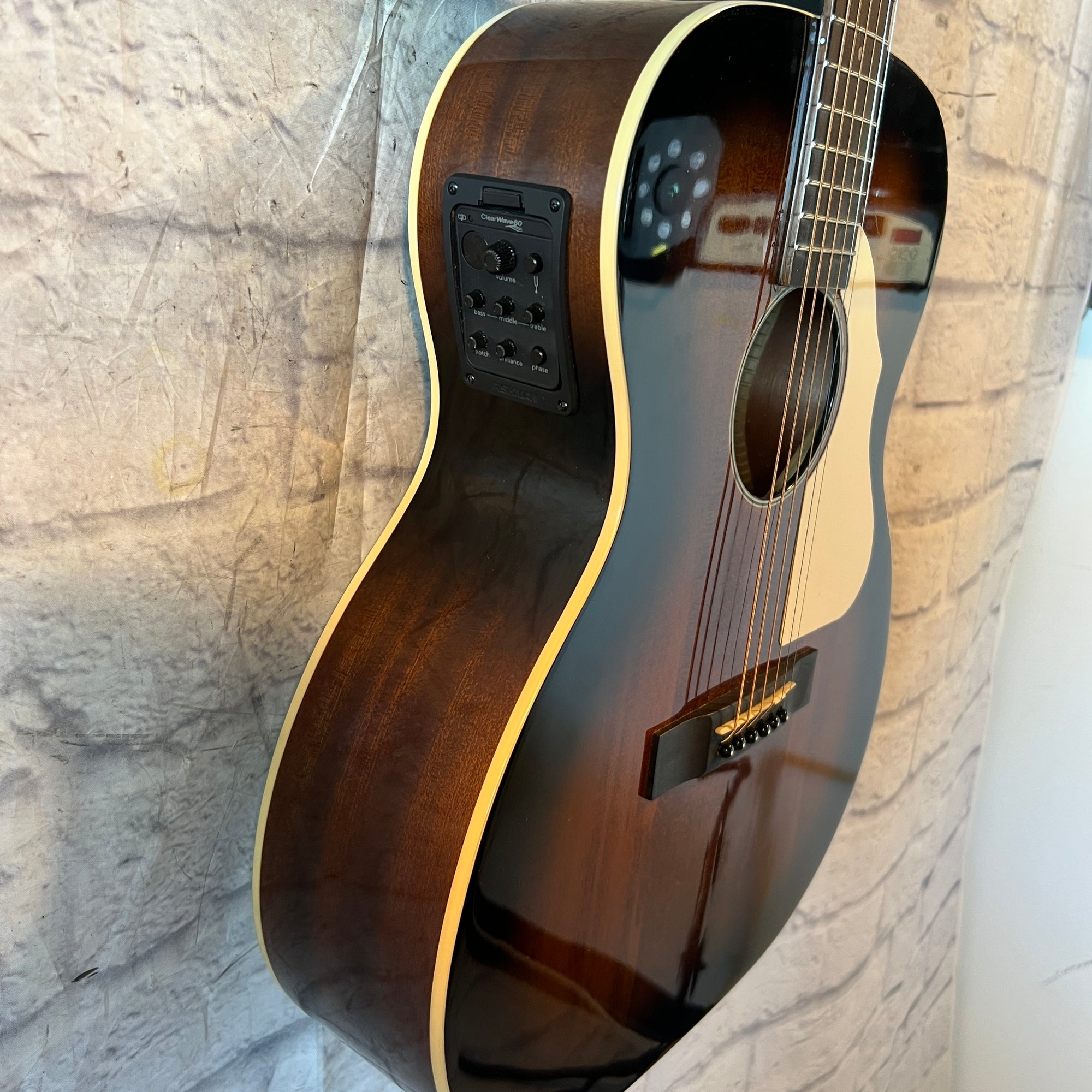 Silvertone 600E AVS Orchestra Acoustic Electric Guitar