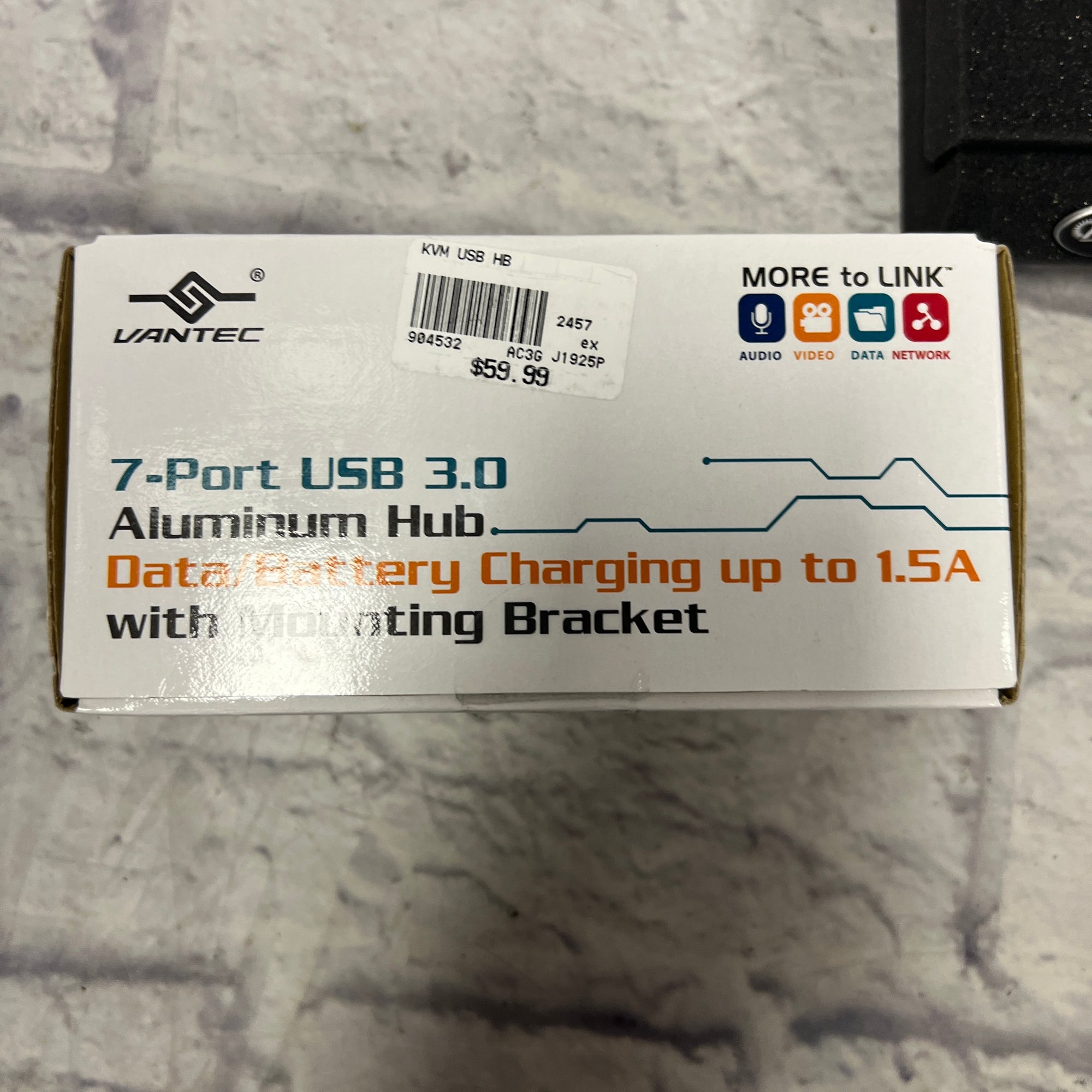 Vantec 7 Port USB 3.0 Hub