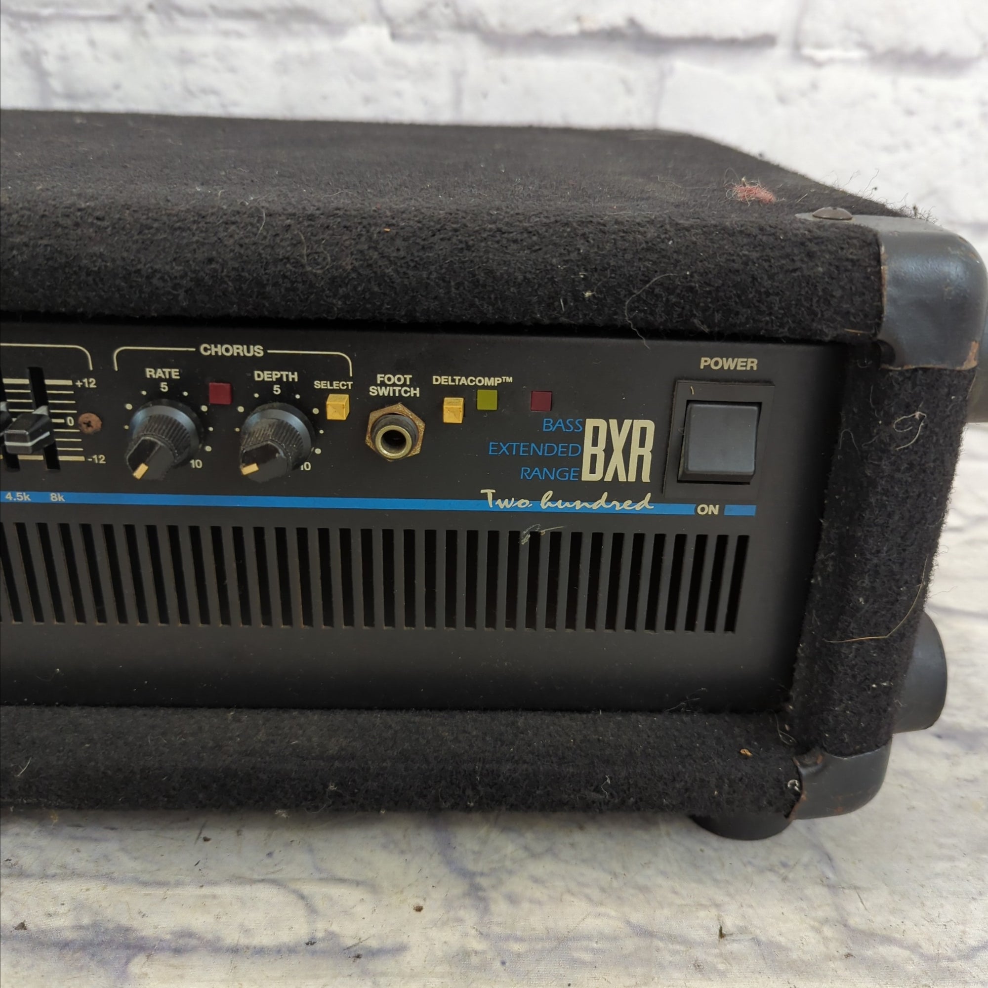 Fender BXR 200 Bass Head - Evolution Music