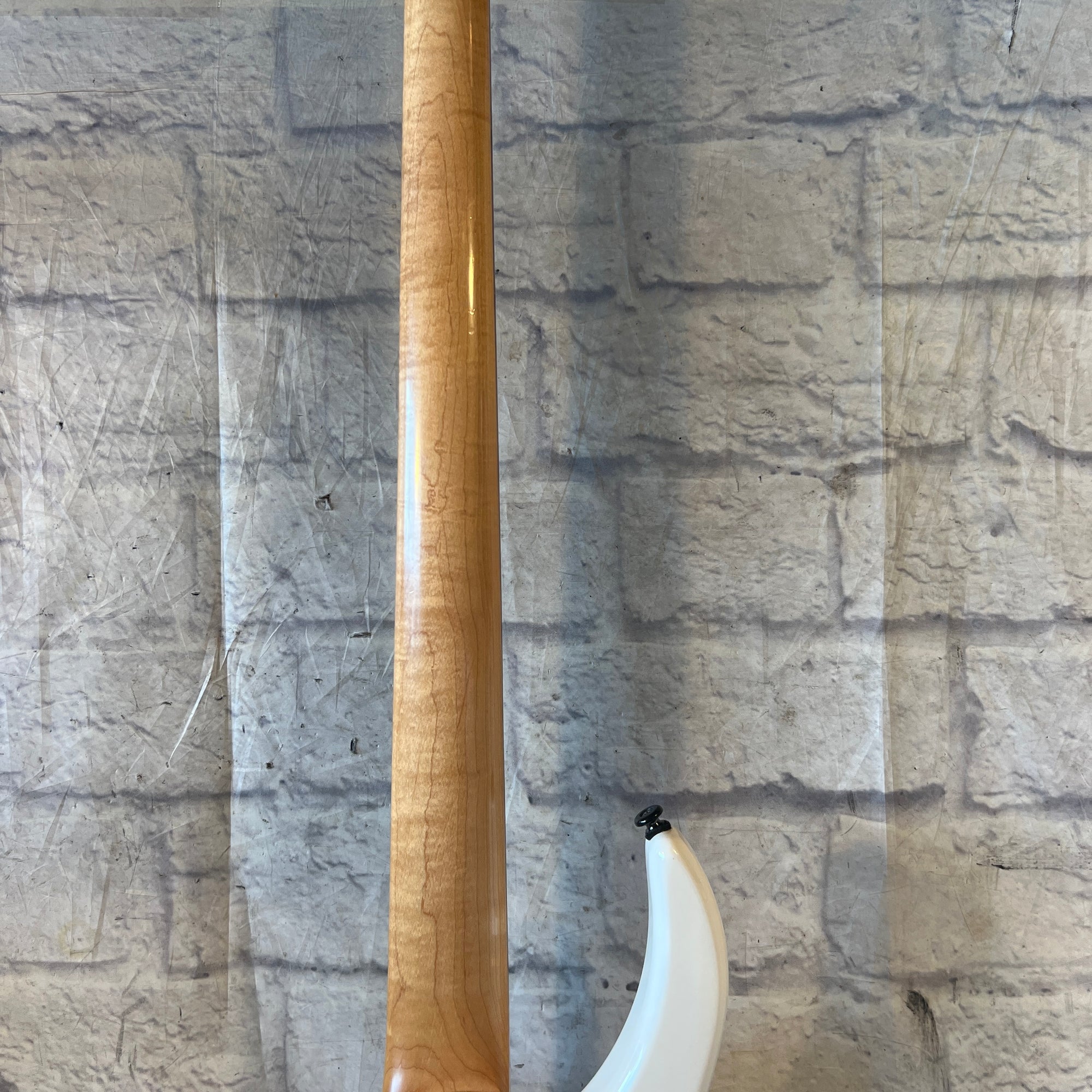 Tobias Toby Standard IV White 4 String Bass Guitar