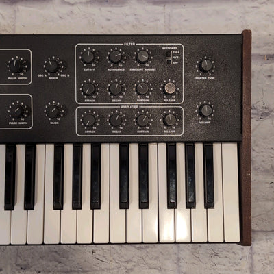 Sequential Circuits Prophet 600 Analog Synth w/ Gigskinz Case