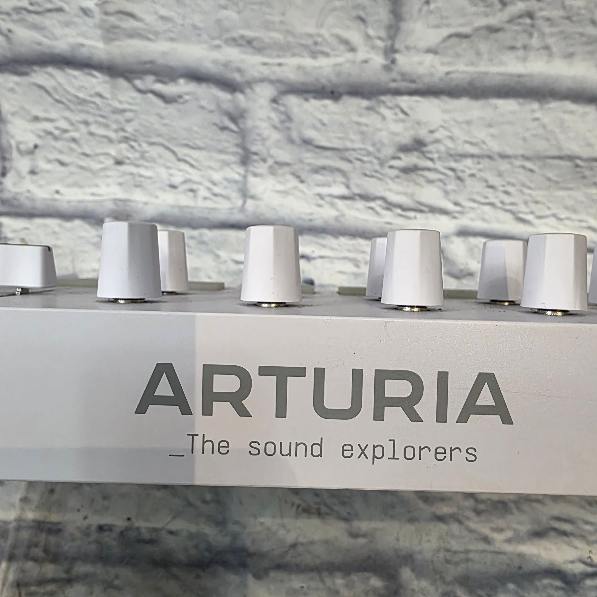 Arturia Minilab 3 White Controllers