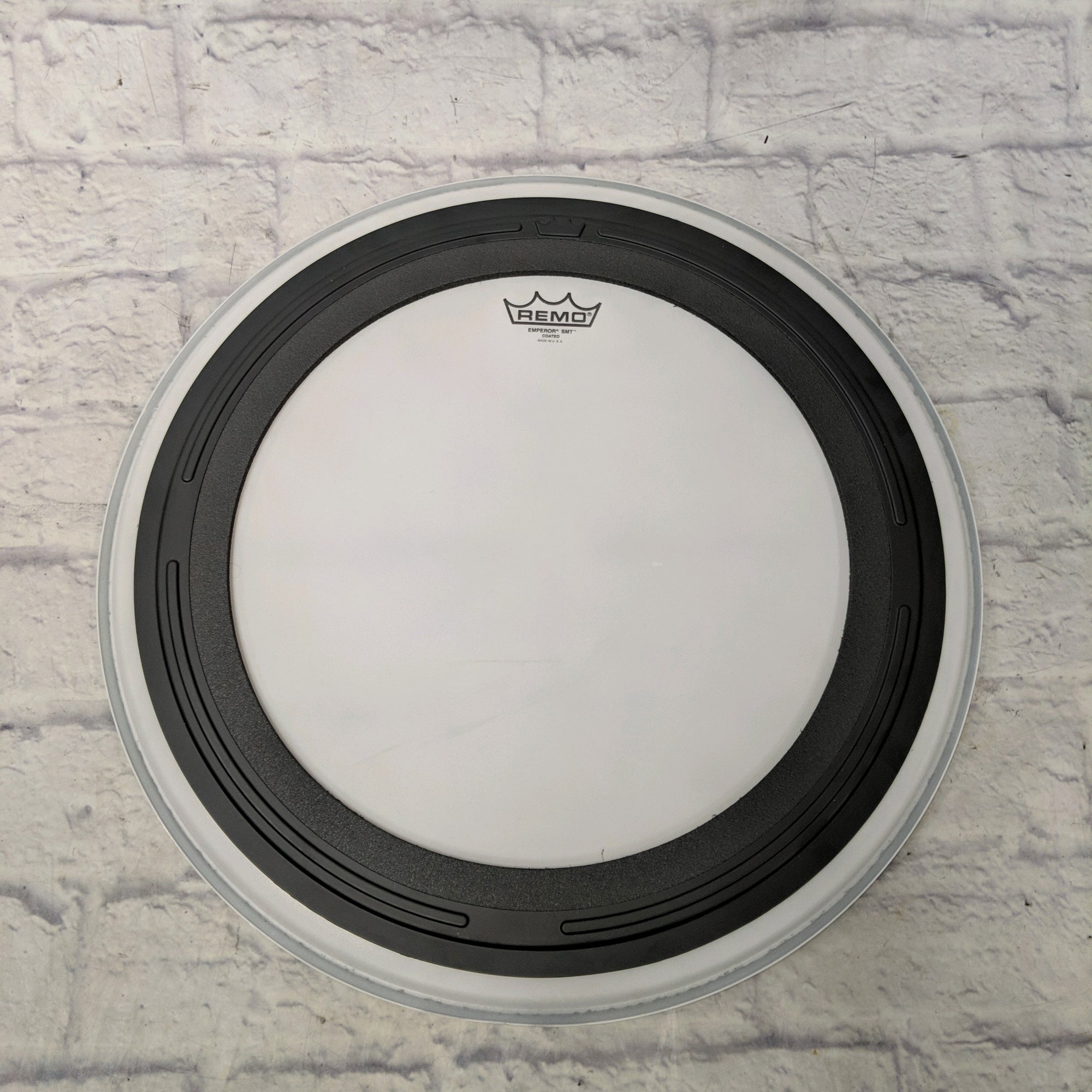 Remo 20" Drumhead With Dampening Foam Drum Head