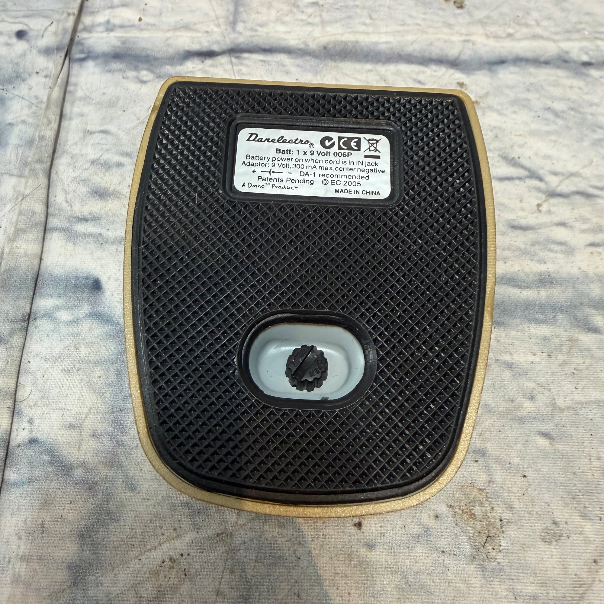 Danelectro Fab 600mS Delay Fuzz Pedal