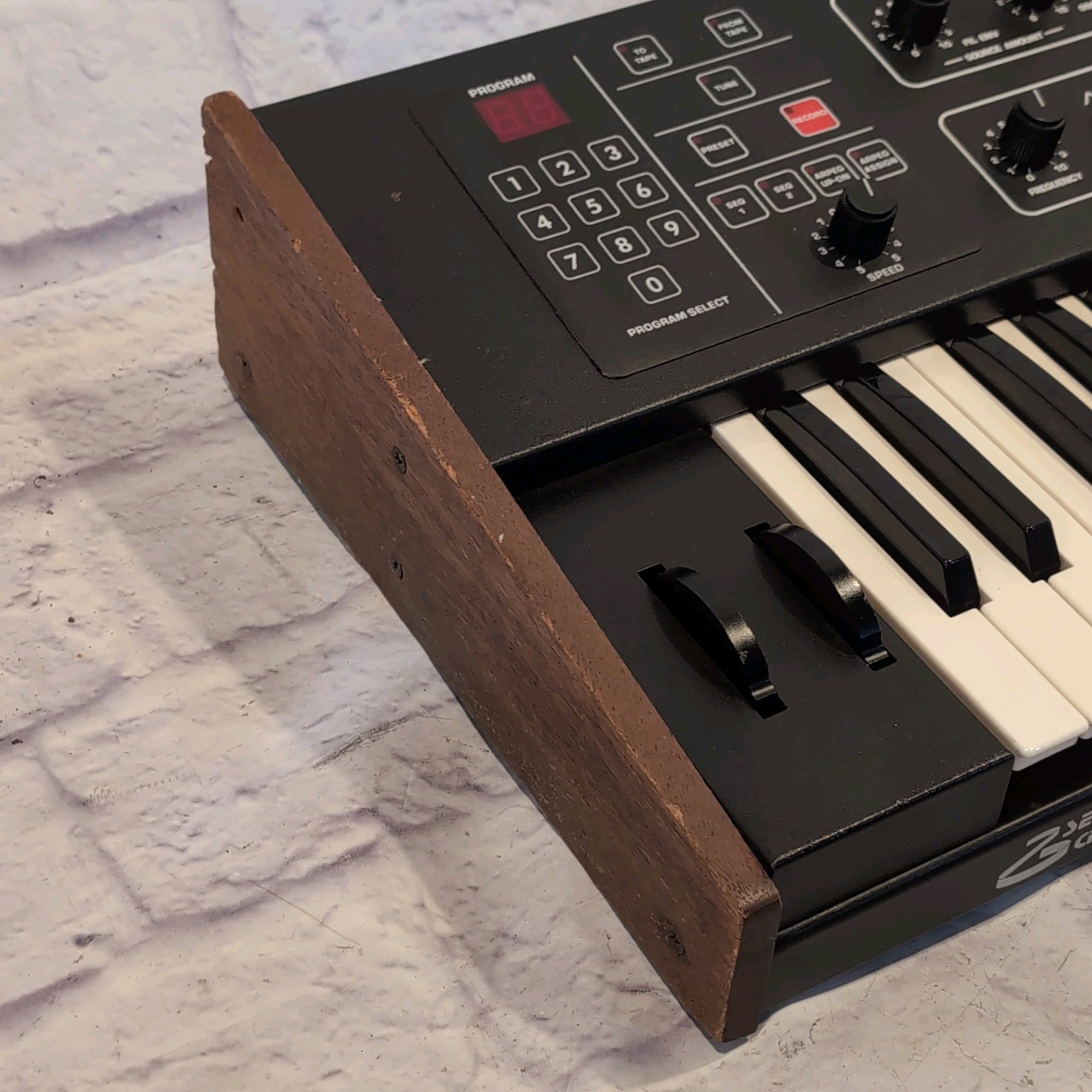 Sequential Circuits Prophet 600 Analog Synth w/ Gigskinz Case