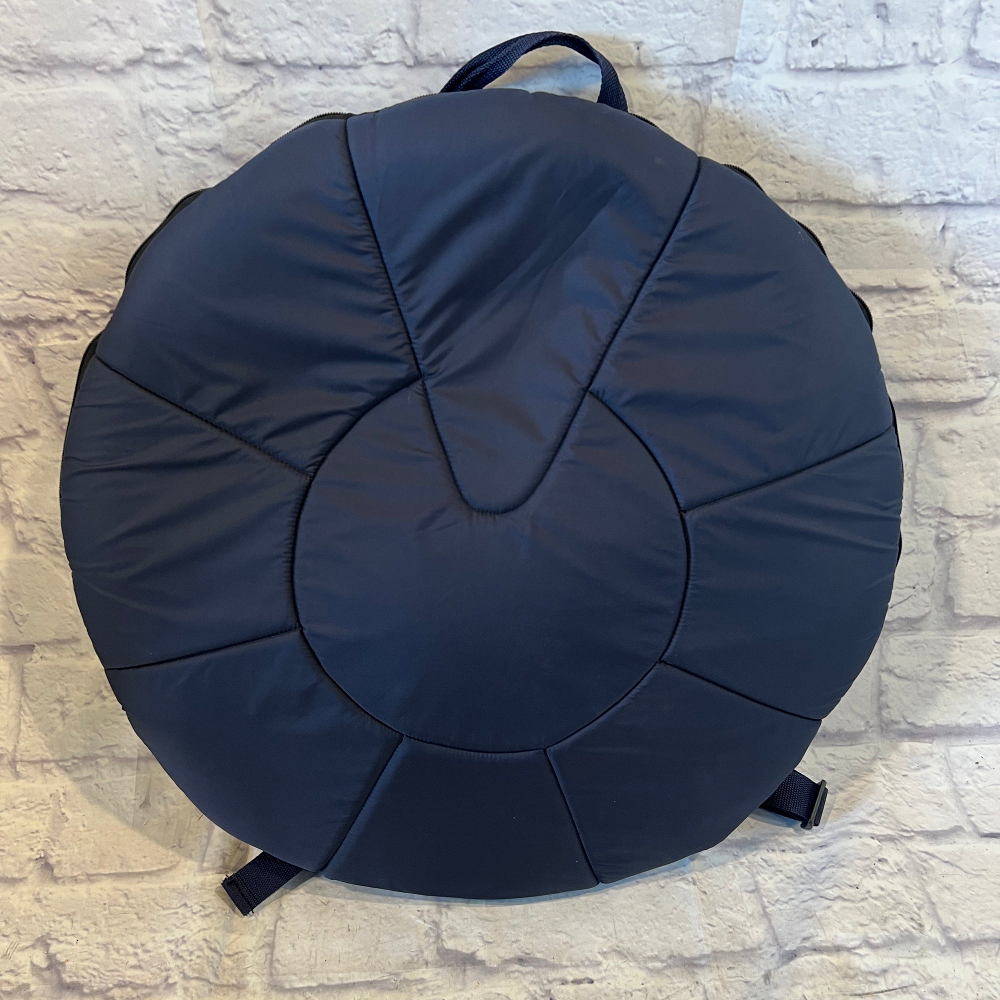 Rav Vast Indigo B Onoleo Tongue Drum with Bag.