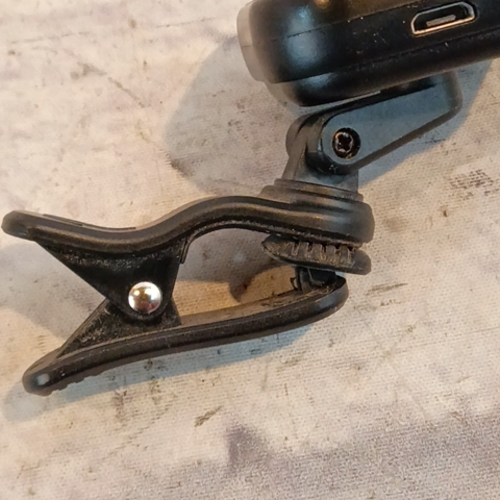 Fender Flash 2.0 Pro Clip-On Tuner