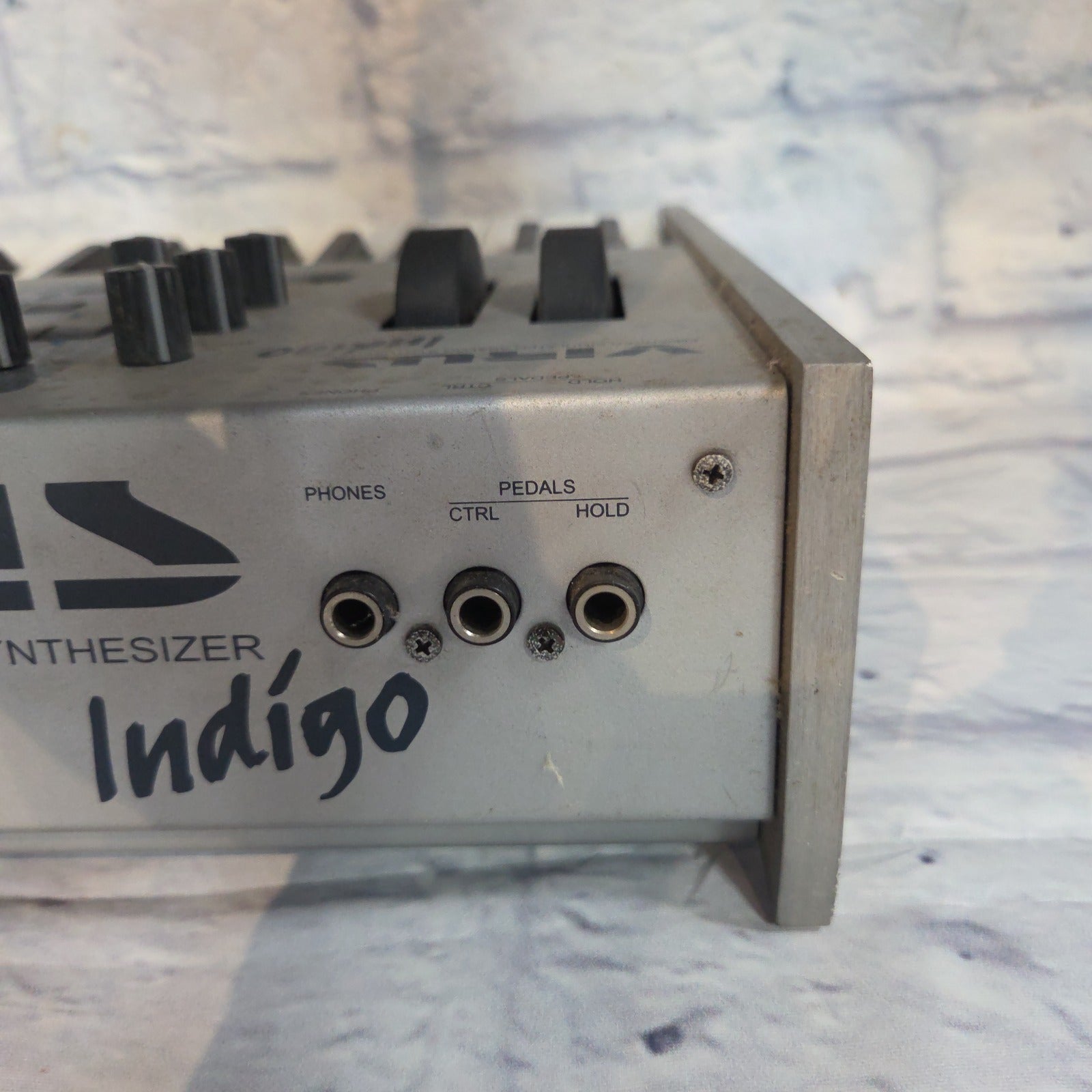 Access Virus Indigo 37-Key Digital Synthesizer Synth