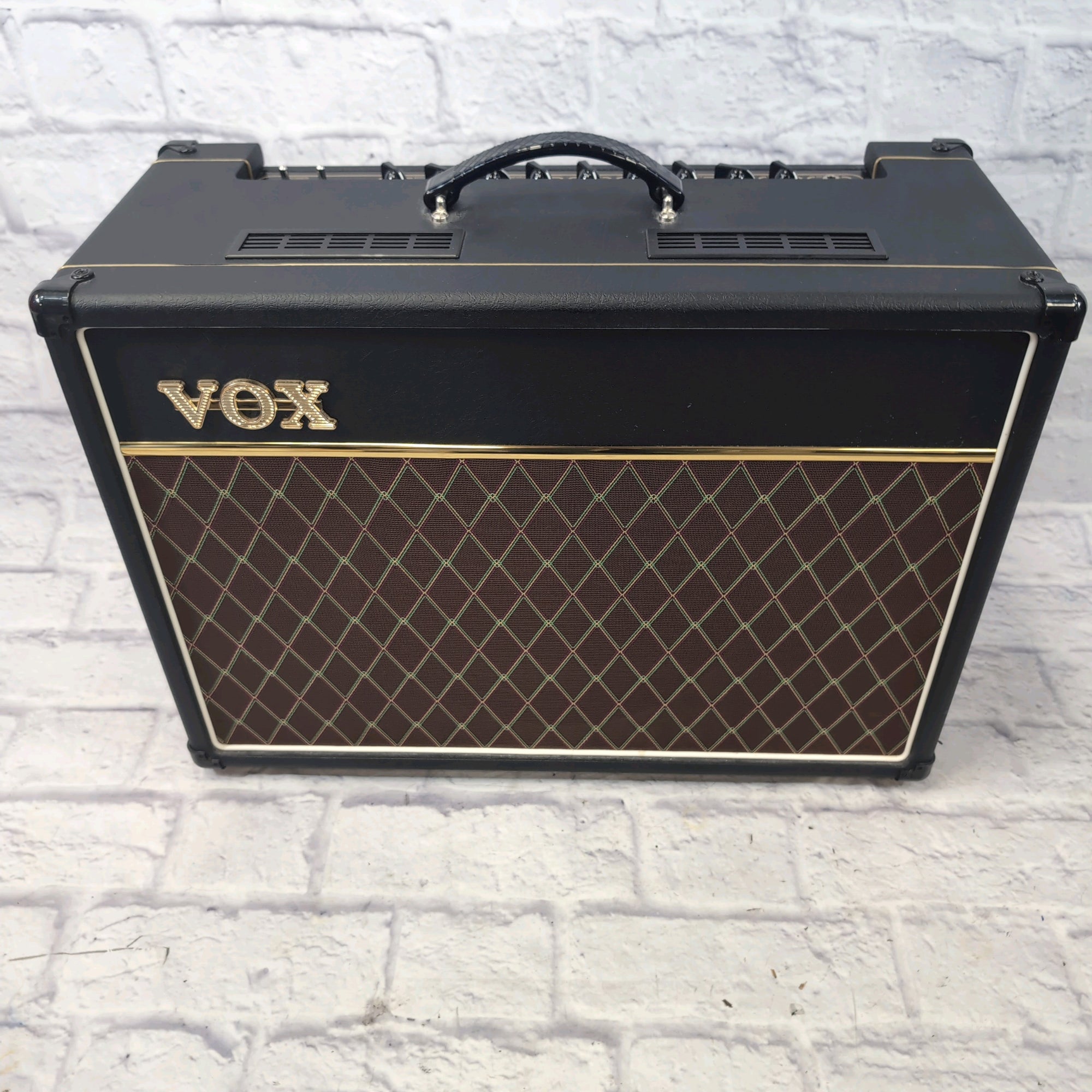 Vox AC15C1 2-Channel 15-Watt Tube Combo Guitar Amplifier