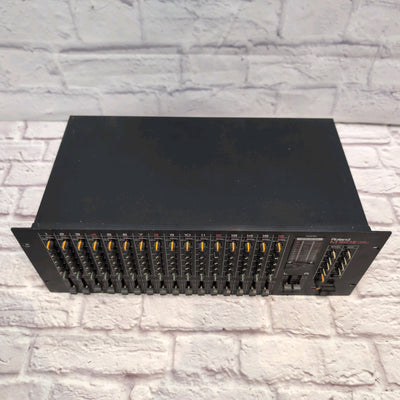 Roland M-160II 16-Channel Line Mixer