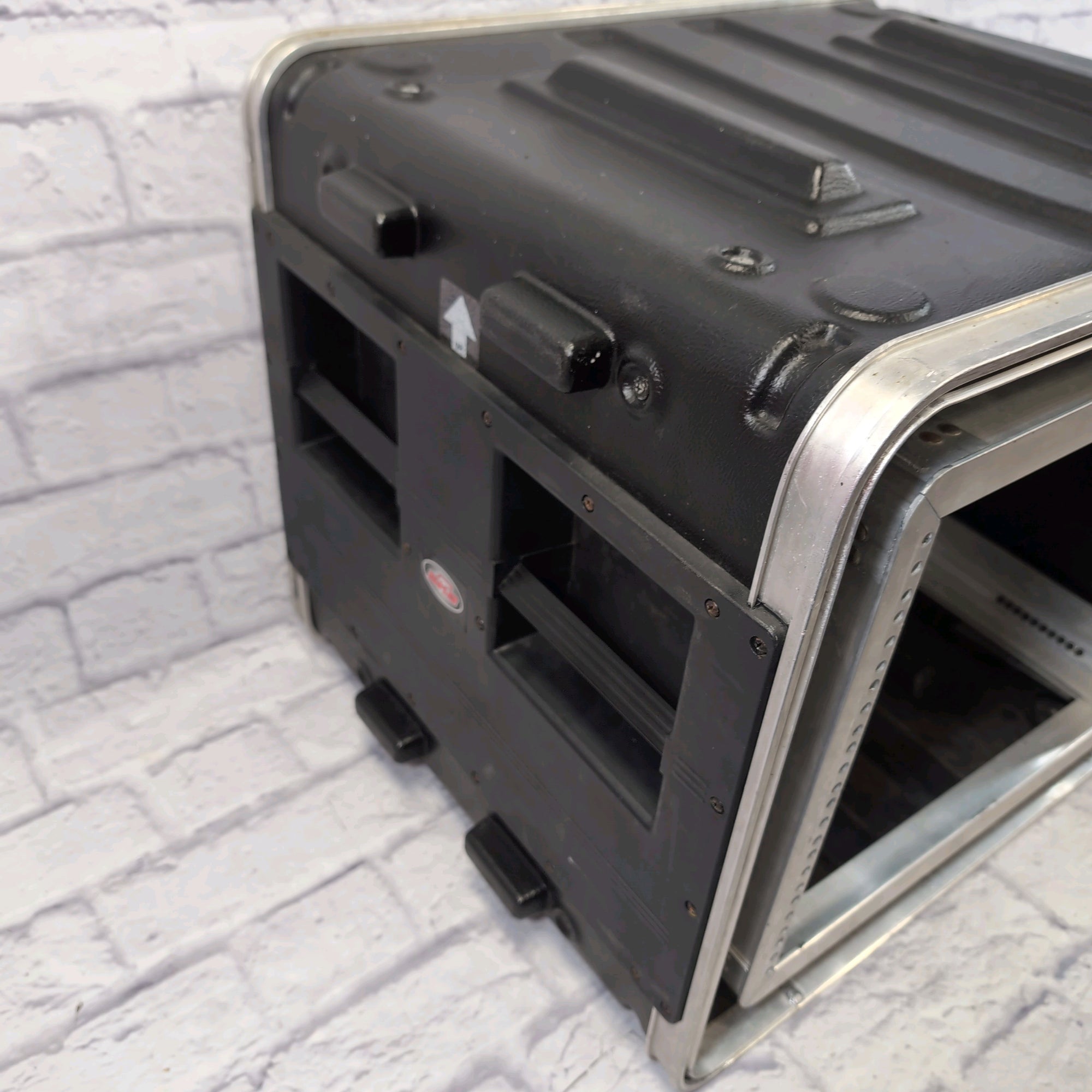 SKB 8U Shockmount Suspended Rack Case
