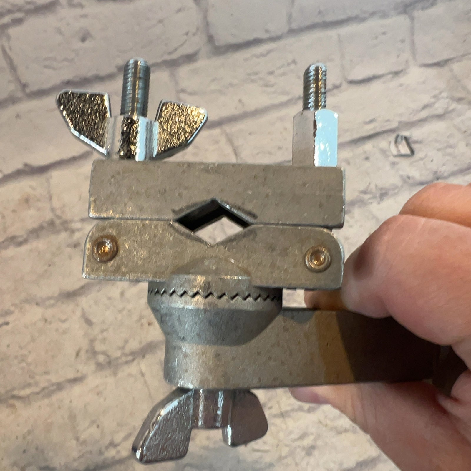 Unknown Drum Clamp