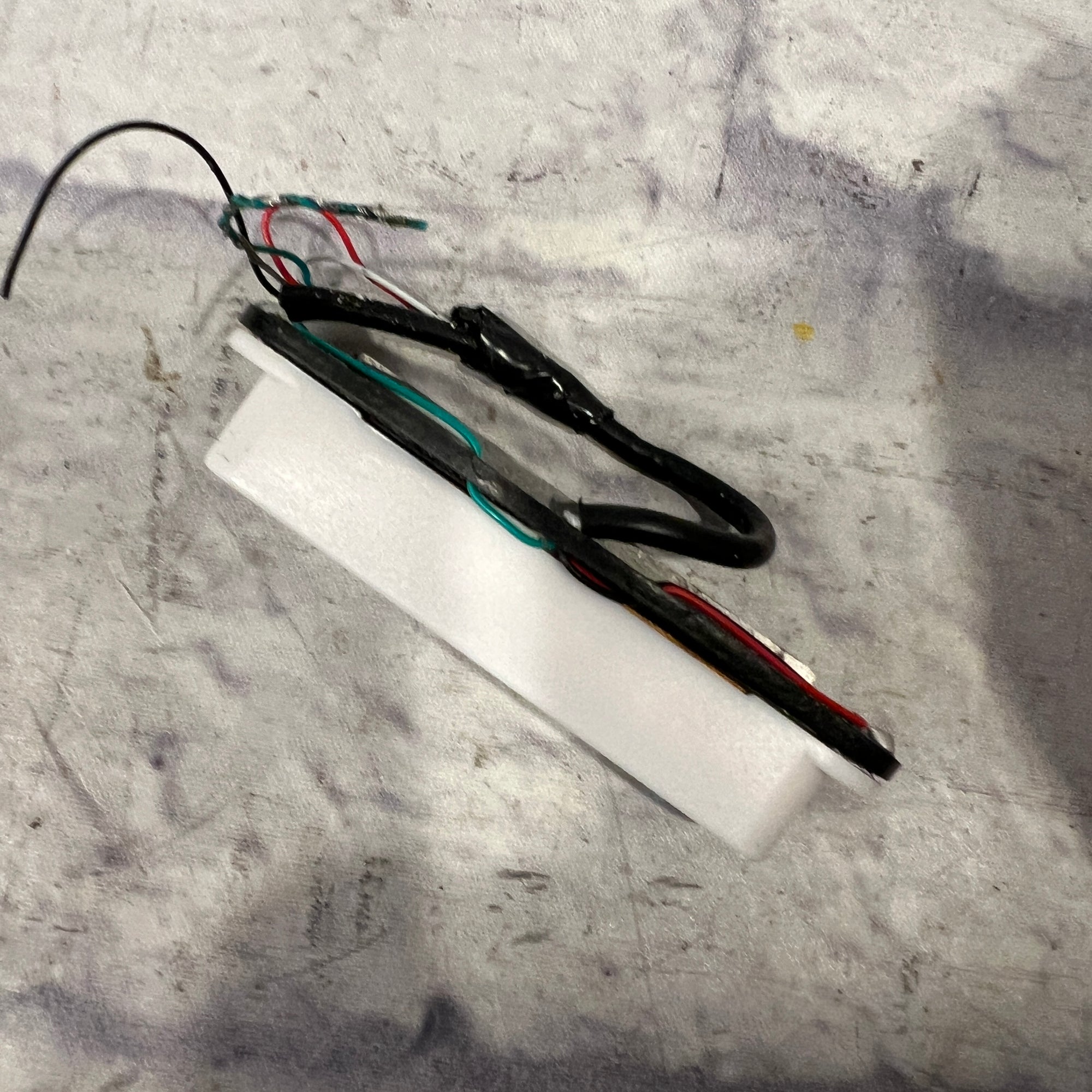 Unknown Single Coil Sized Bridge Humbucker Pickup