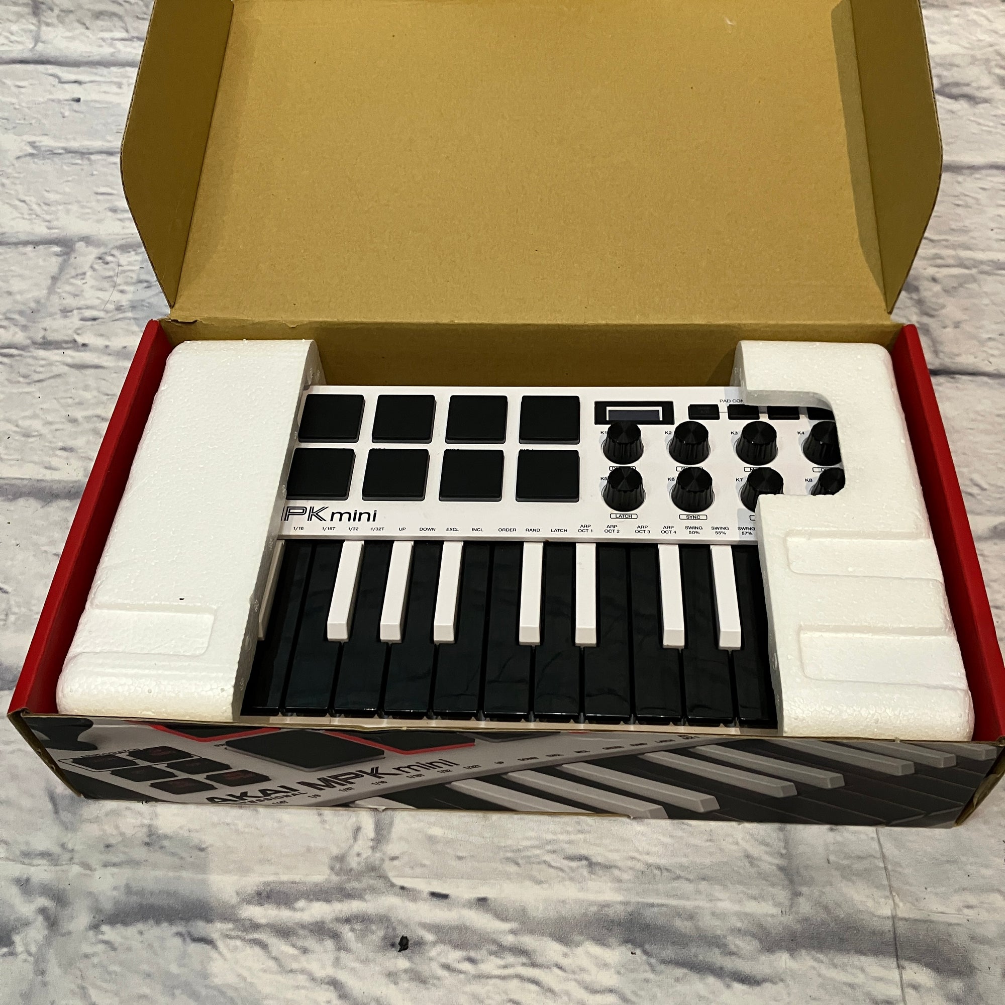 Akai MPK Mini MK3 - 25 Key USB MIDI Keyboard Controller