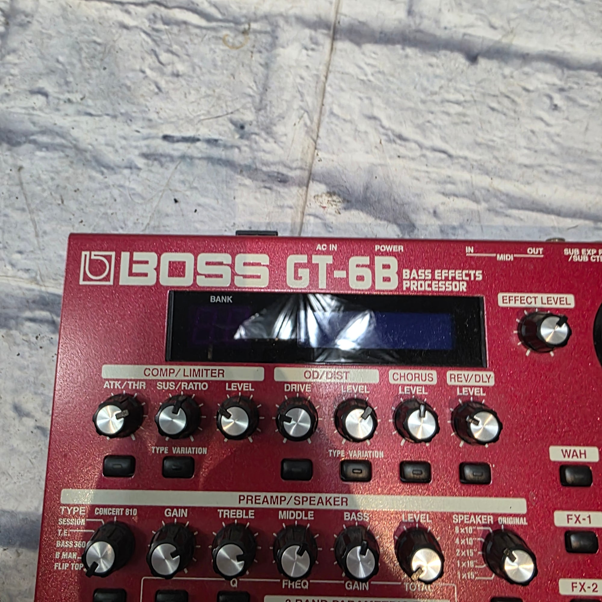 Boss GT-6B w/ Case Bass Multieffects Pedal
