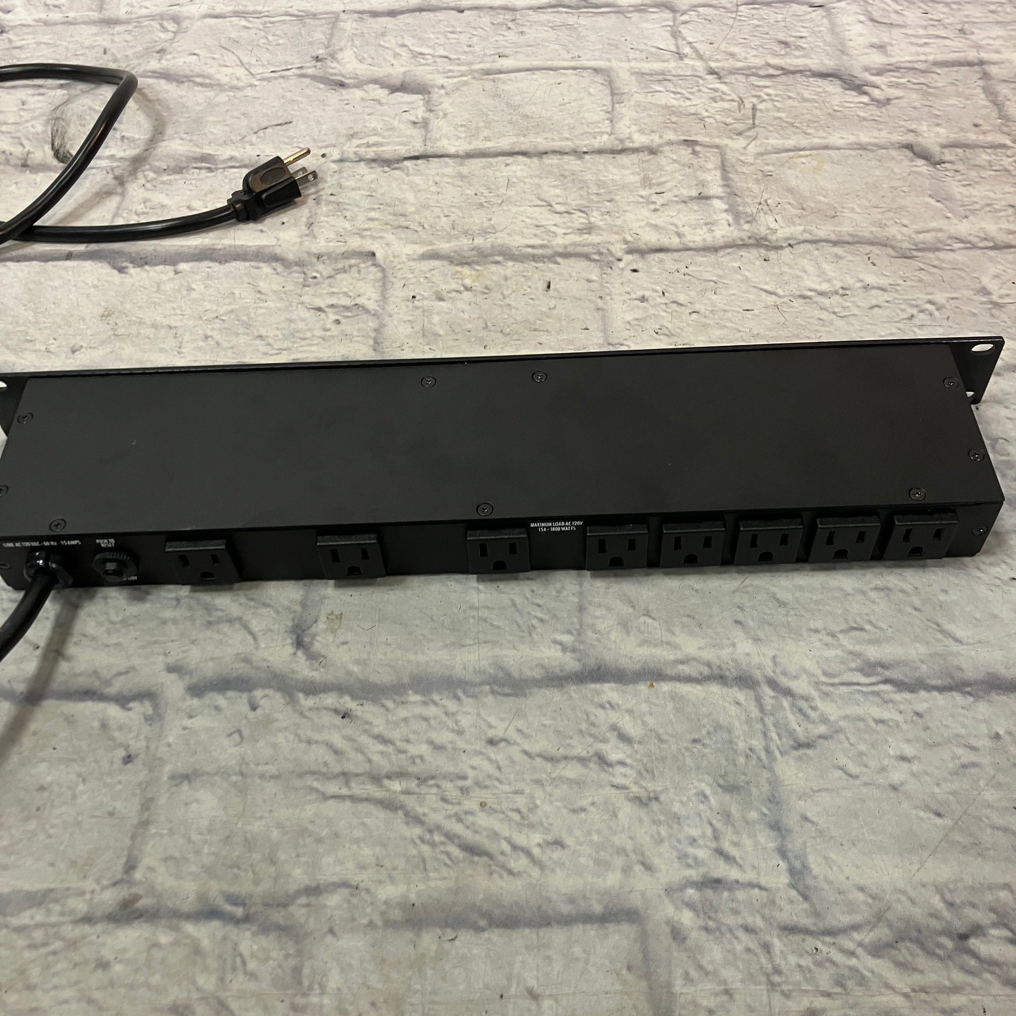 Furman M-8X2 Power Conditioner