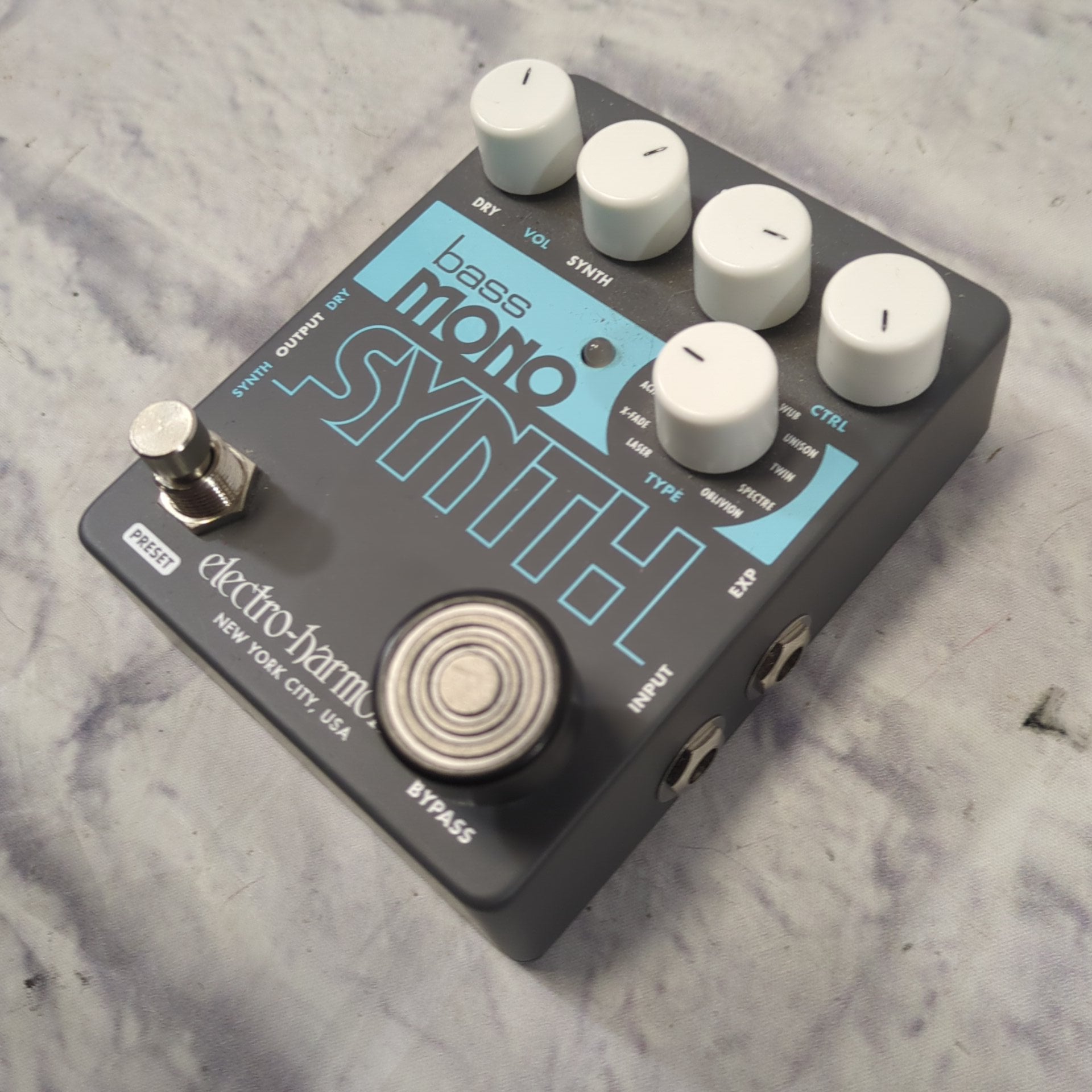 Electro-Harmonix Bass Mono Synth Pedal - Evolution Music