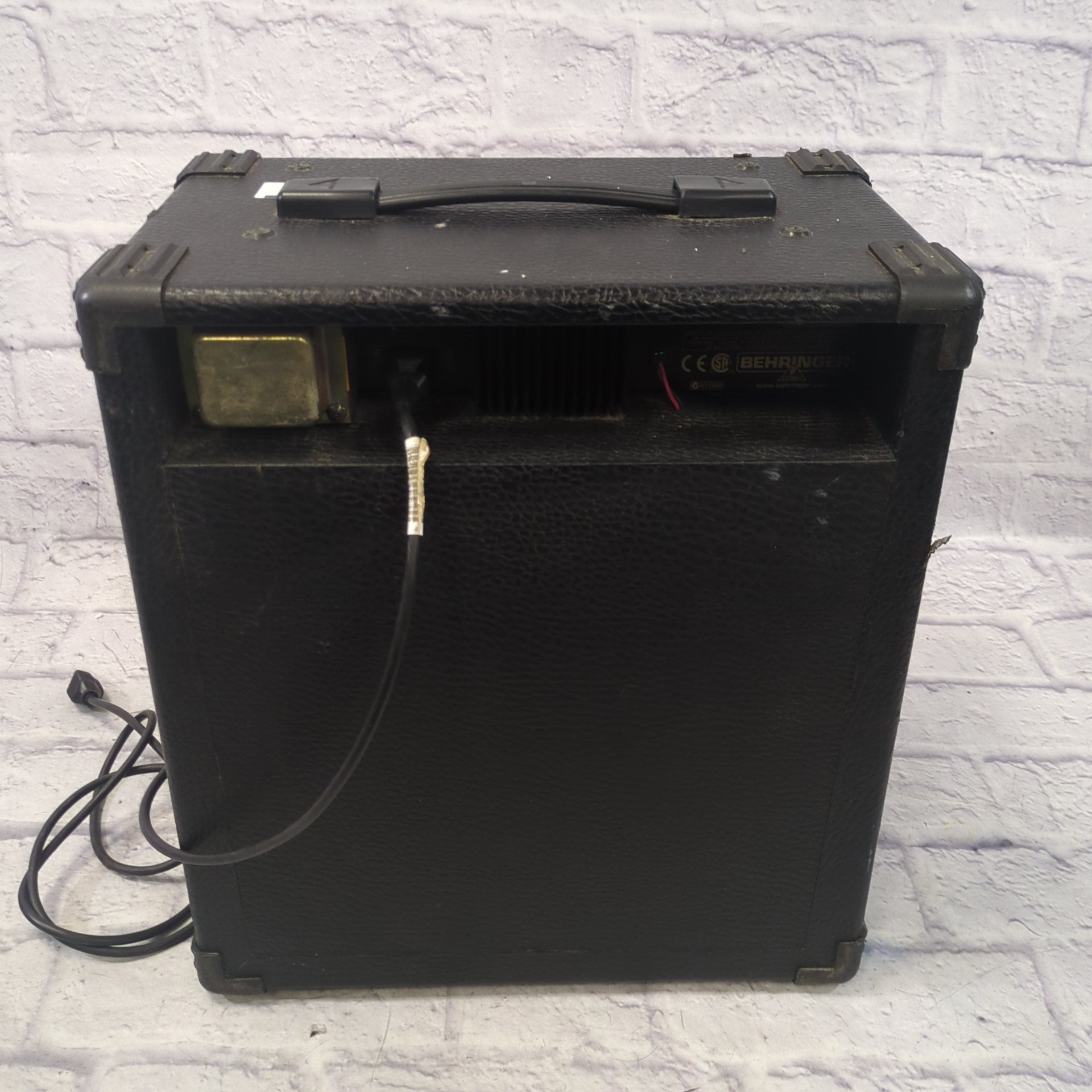 Behringer BX300 Ultrabass Bass Combo Amp