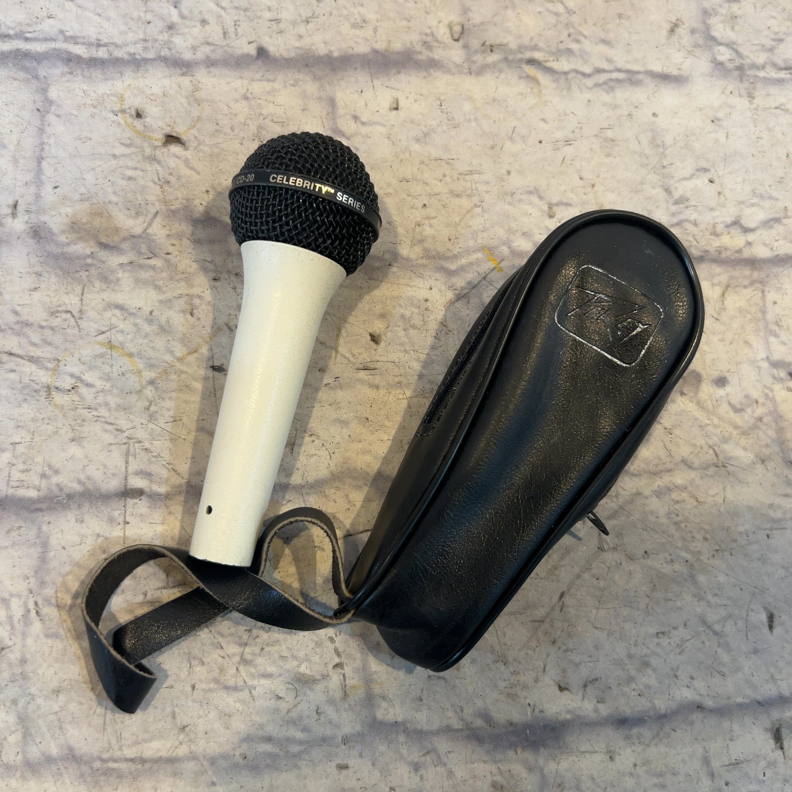 Peavey CD-20 Celebrity Series Dynamic Microphone