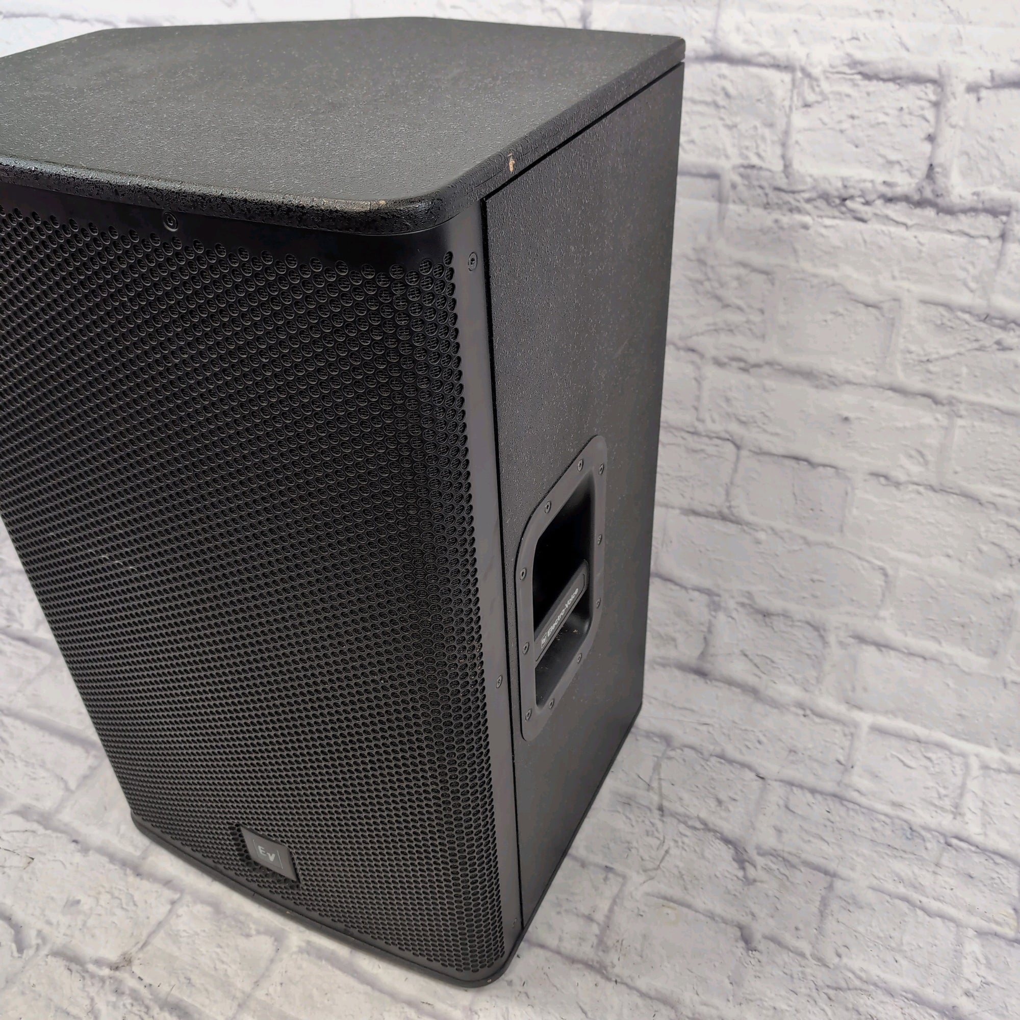 Electro-Voice ELX-115P 2-Way Powered Speaker