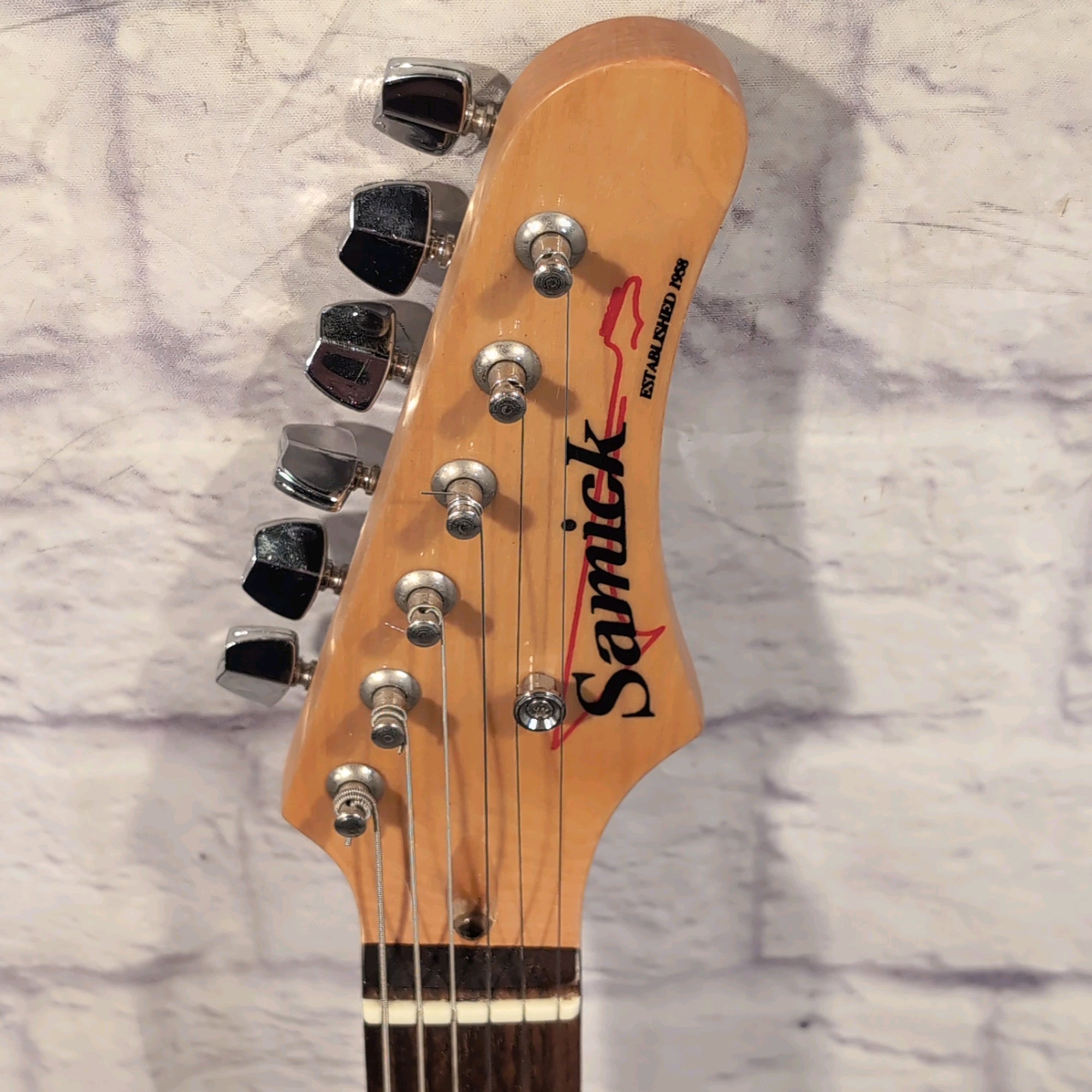 Samick LS-110 Strat Style Electric Guitar Silver Sparkle