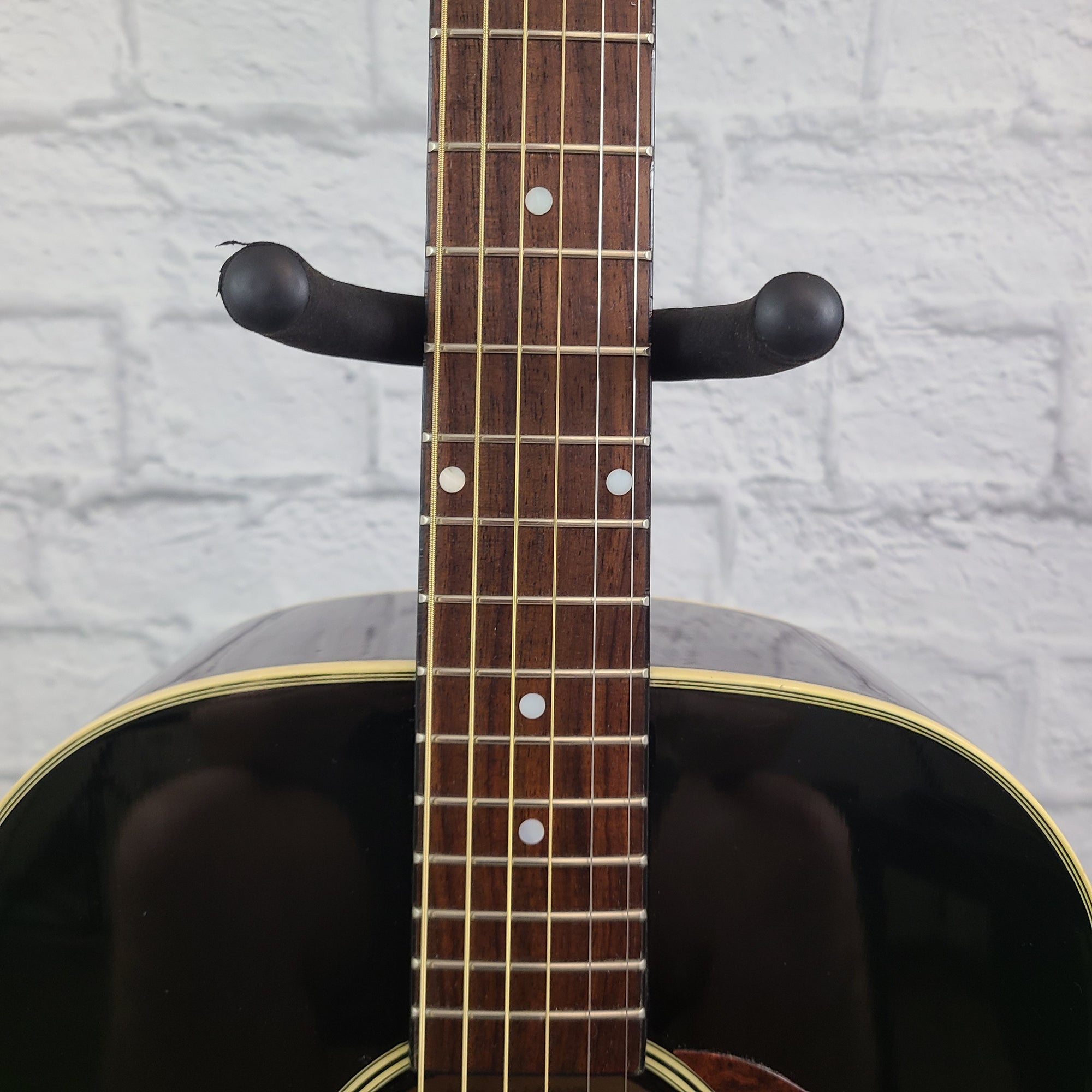 Carlo Robelli J-220 VS Acoustic Guitar