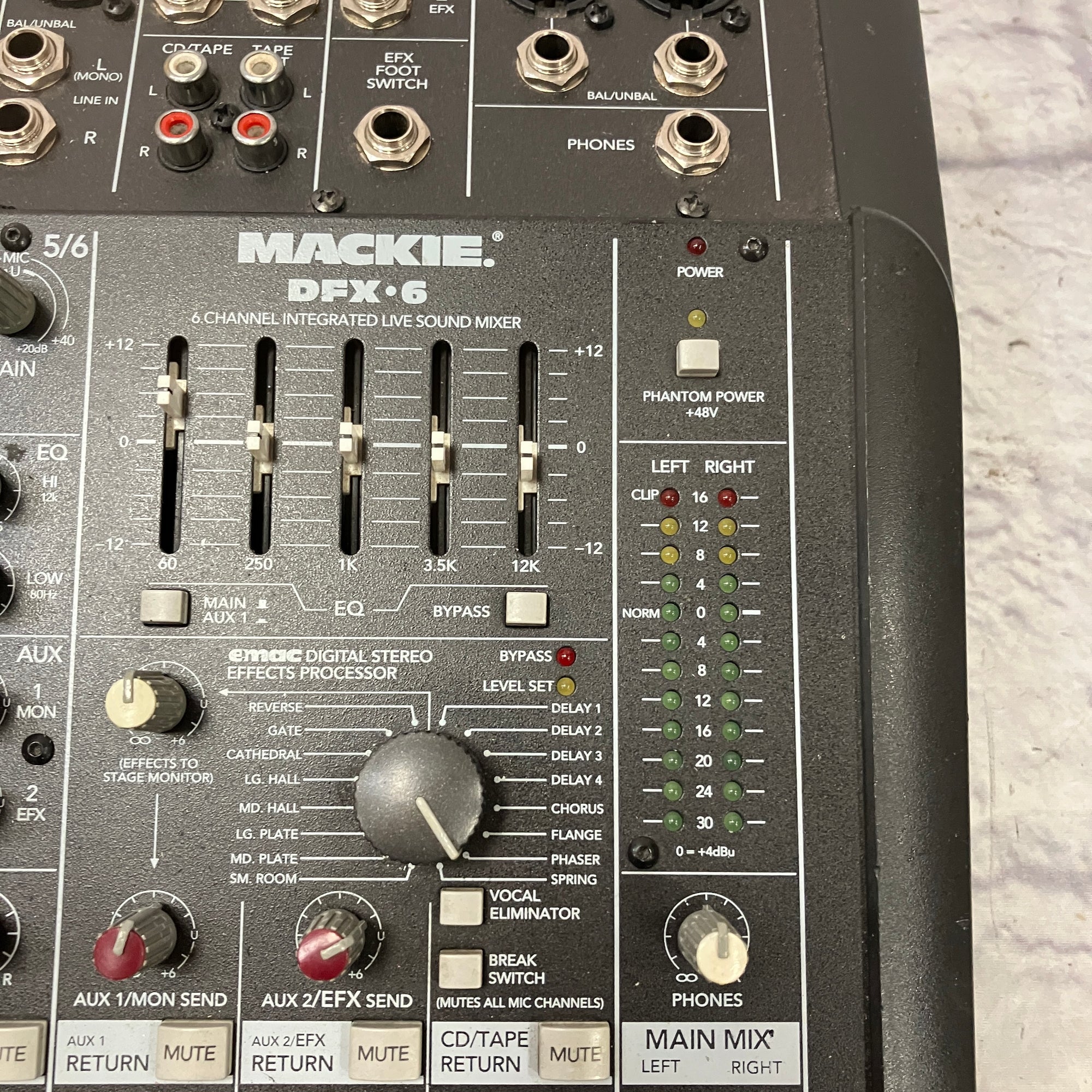 Mackie DFX-6 Four Channel Mixer