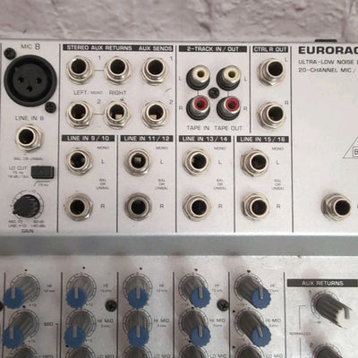 Behringer Eurorack MX 2004A Mixer