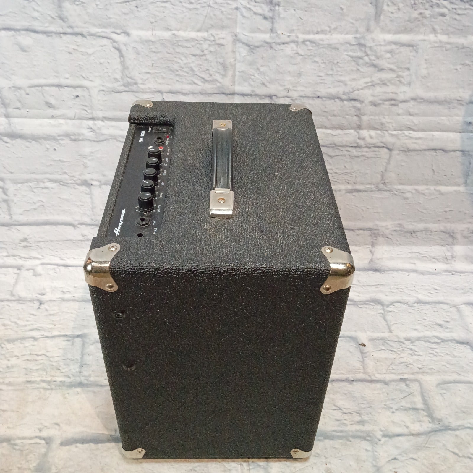 Ampeg BA-108 Bass Guitar Combo Amp