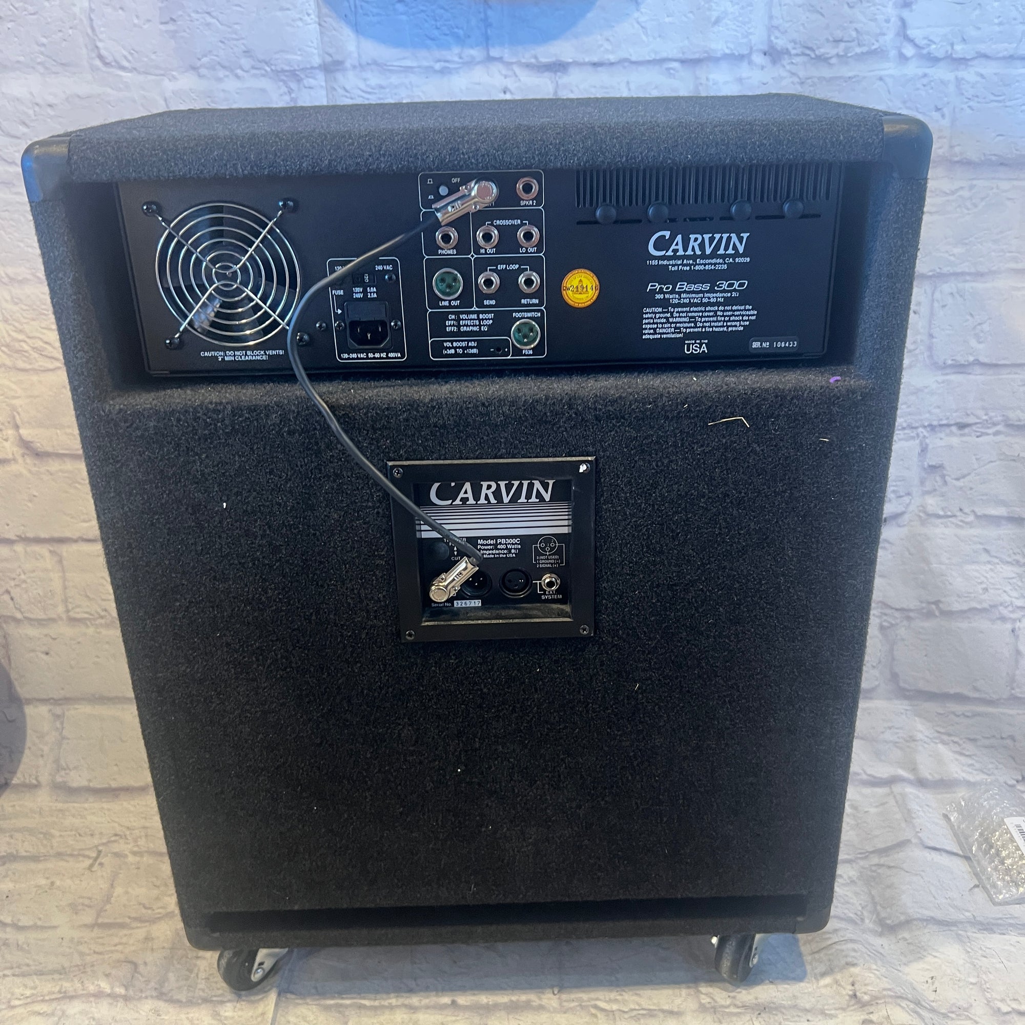 Carvin Pro Bass 300 1x15 Combo Amp Bass