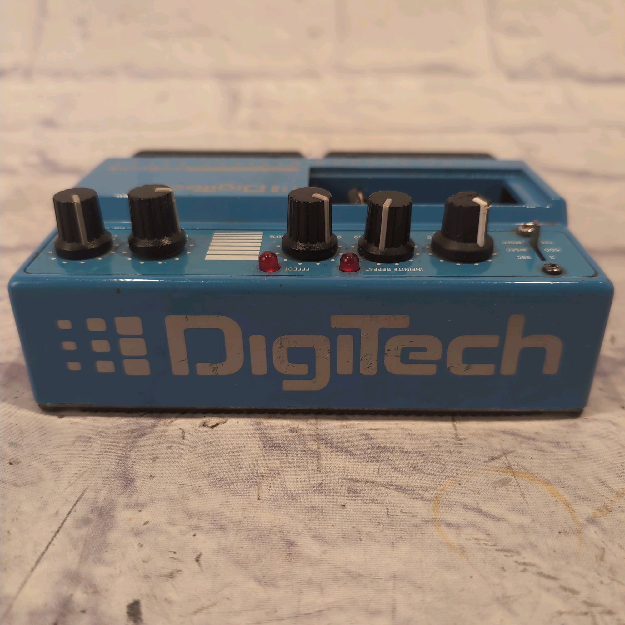 DigiTech PDS 1002 Two Second Digital Delay Guitar Effect Pedal