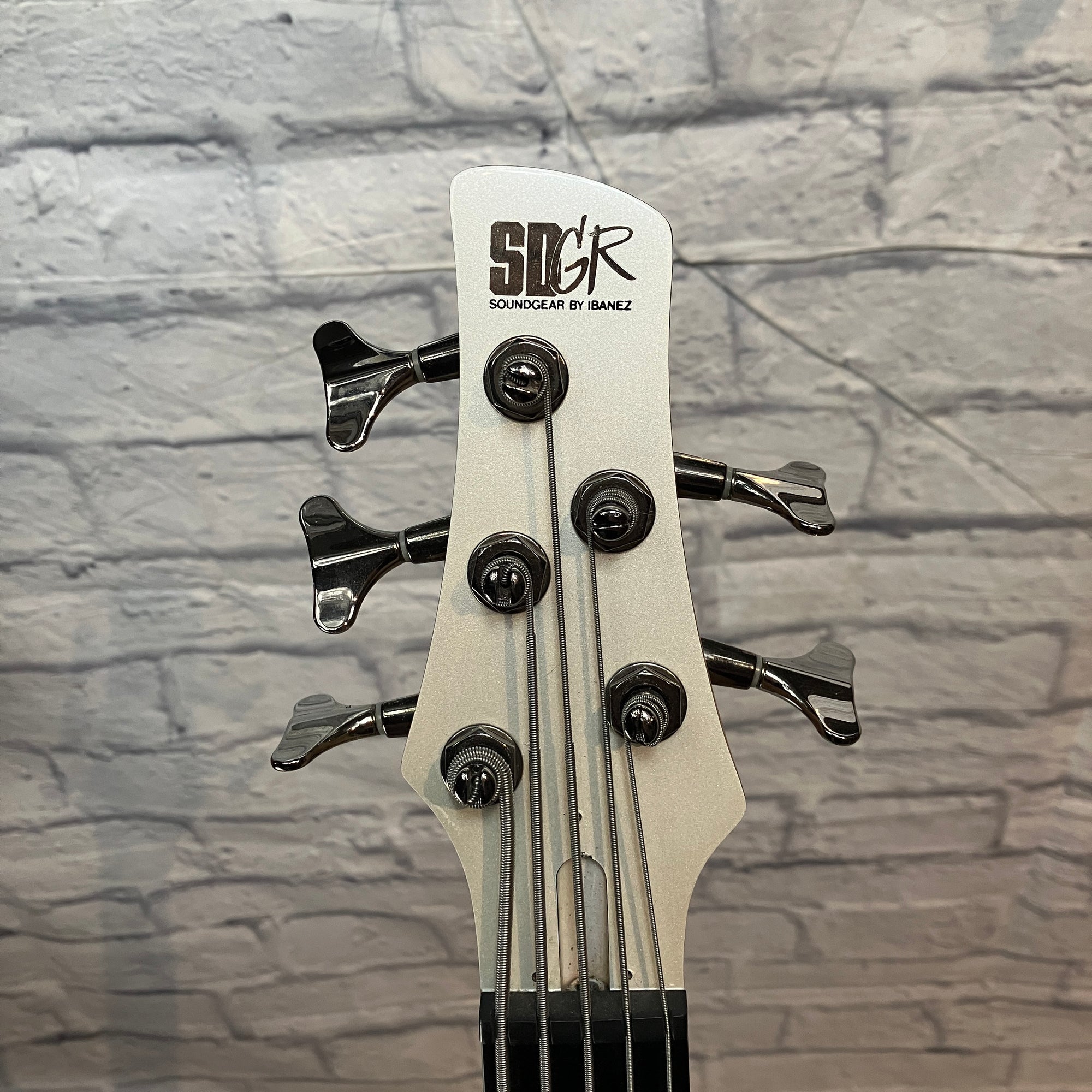 Ibanez Soundgear SR305F Fretless 5-string Electric Bass - Pearl White