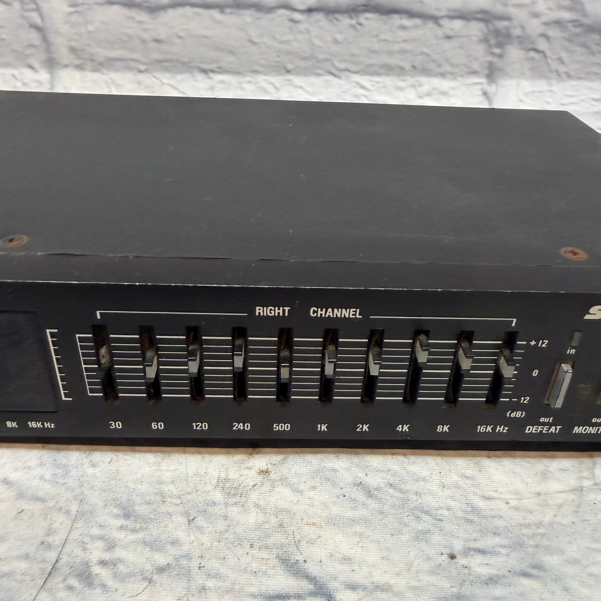 Sentrek  SHQ-4210B 1980 Black