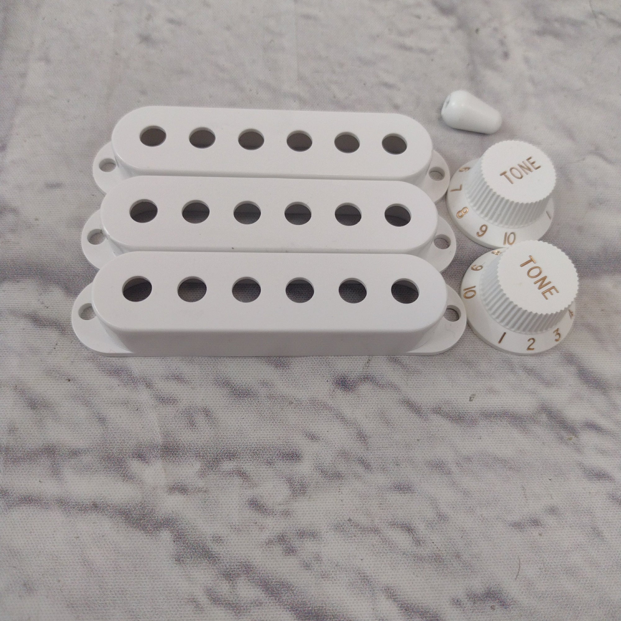 Genesis Pickups 635 Custom Left Handed Silver Sky Pickup Set