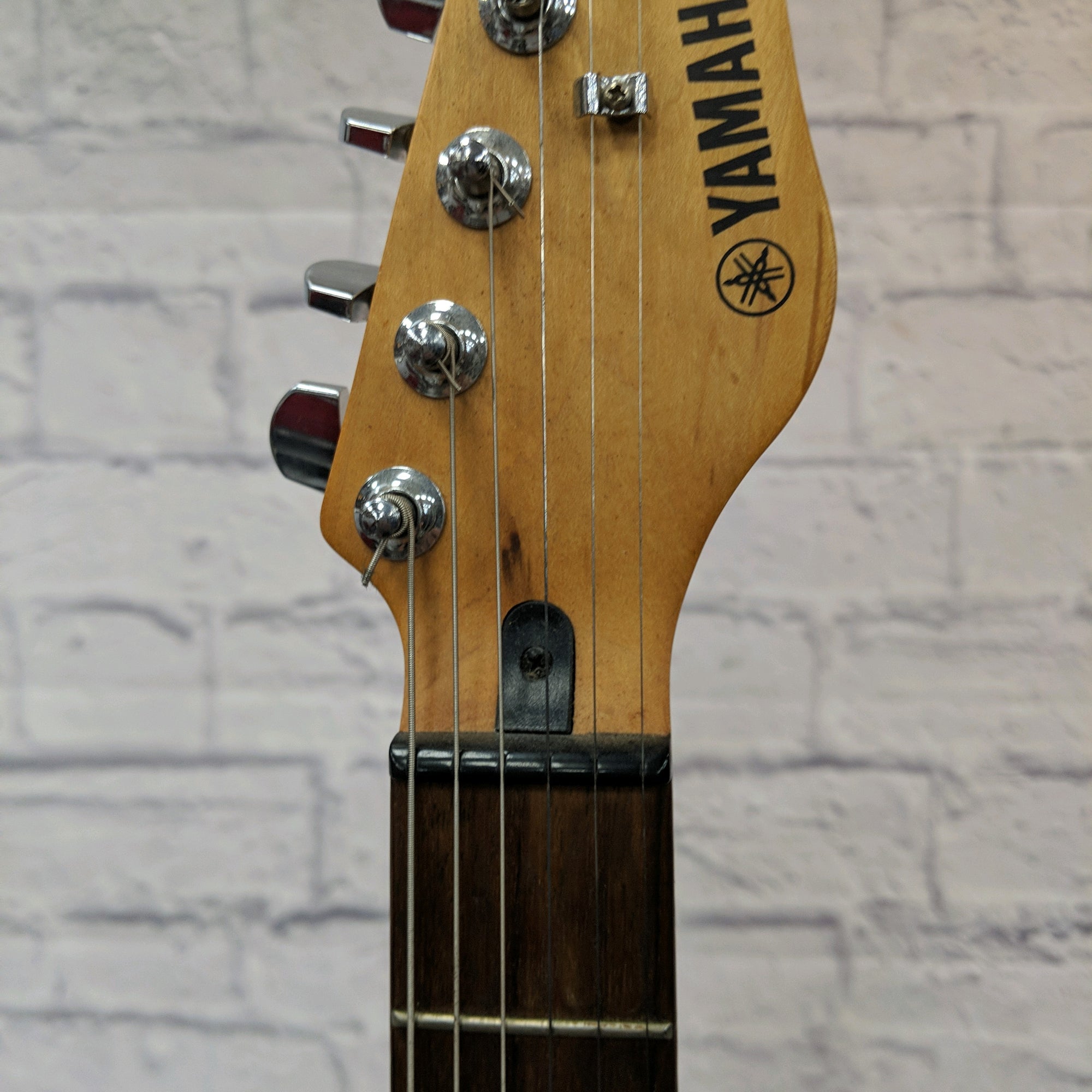 Yamaha EG112C Strat Style Electric Guitar