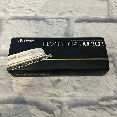 Swan 1248 Chromatic Harmonica