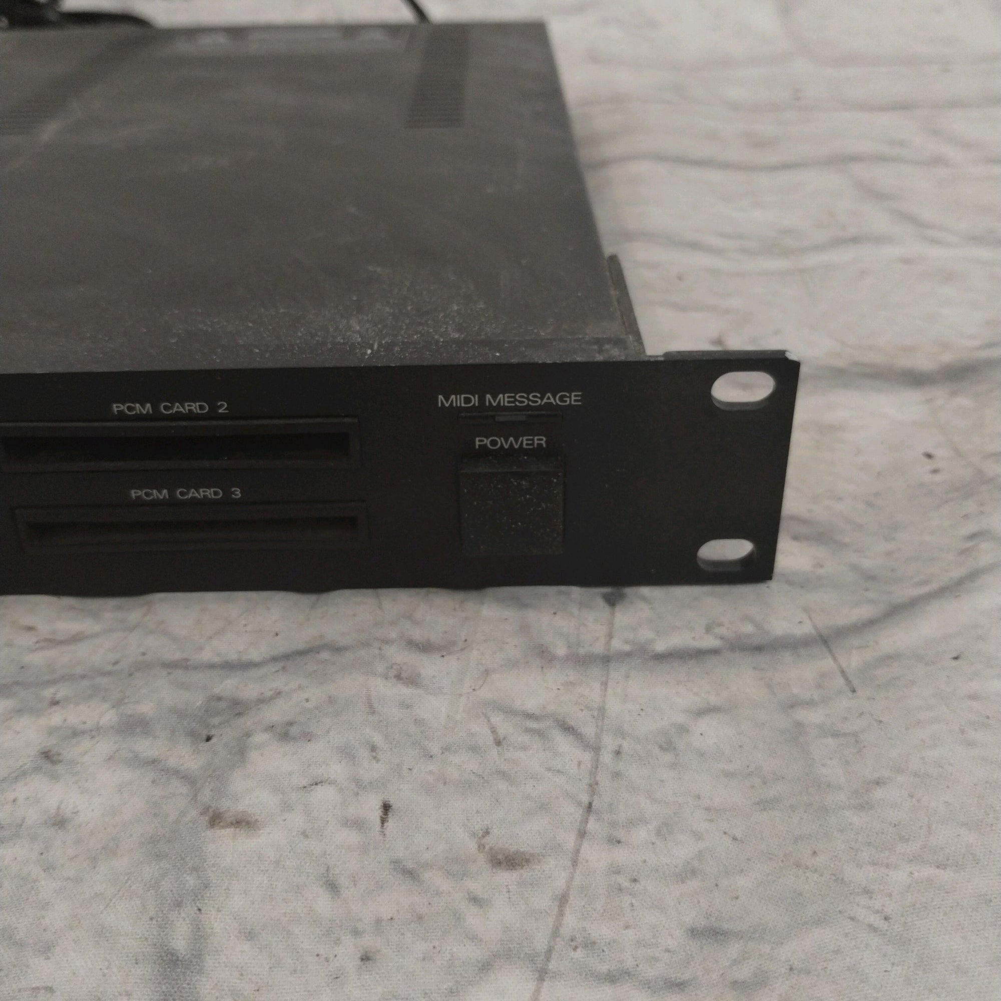 Roland R-8M Sound Module Drum Machine
