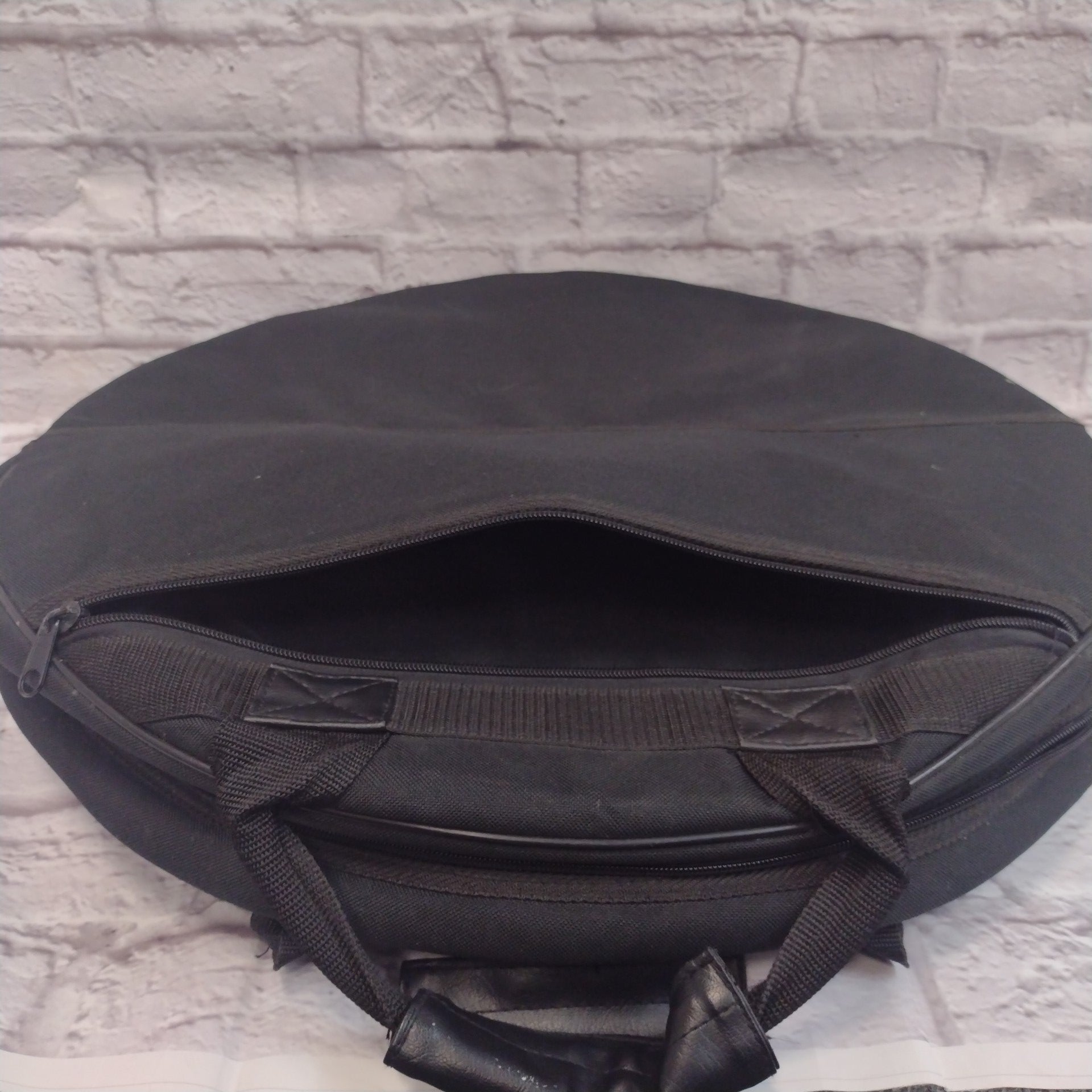 Unknown 22" Cymbal Bag
