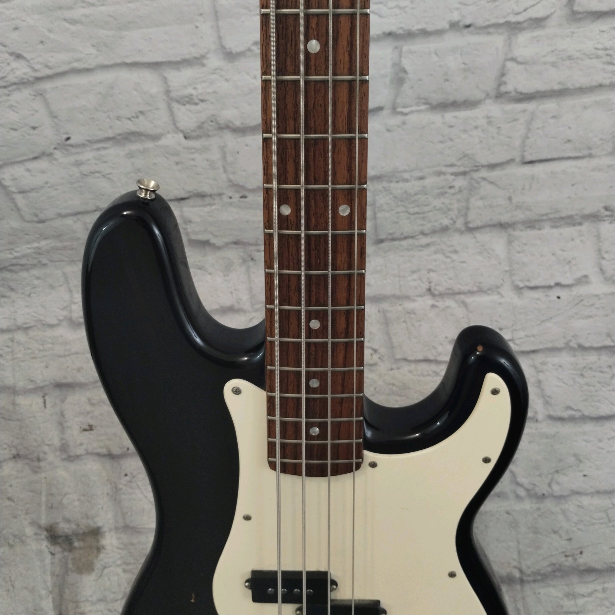 Squier Affinity Precision Bass Black
