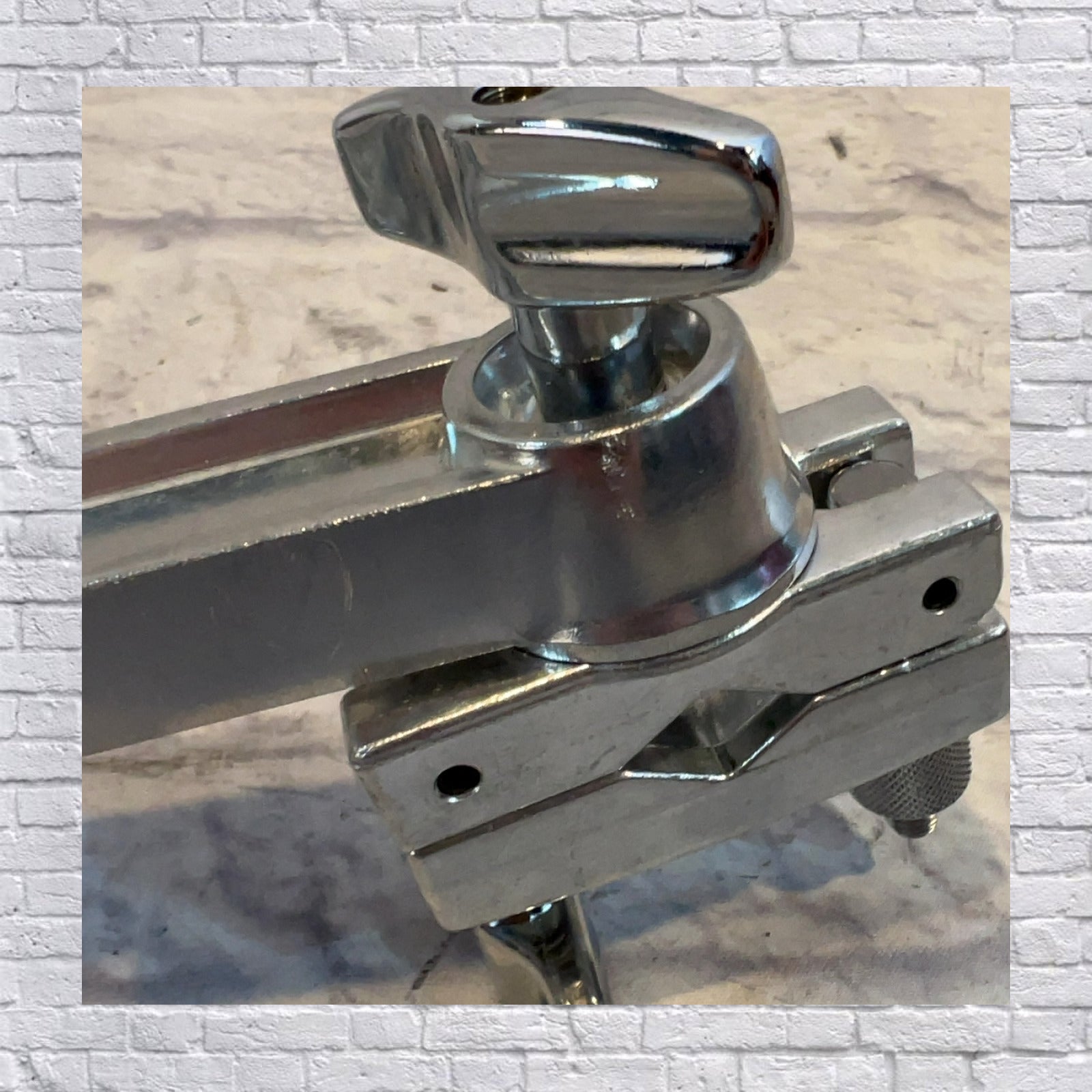 Pearl AX-25L  Dual-Axis 2-Way Long Clamp Drum Mount