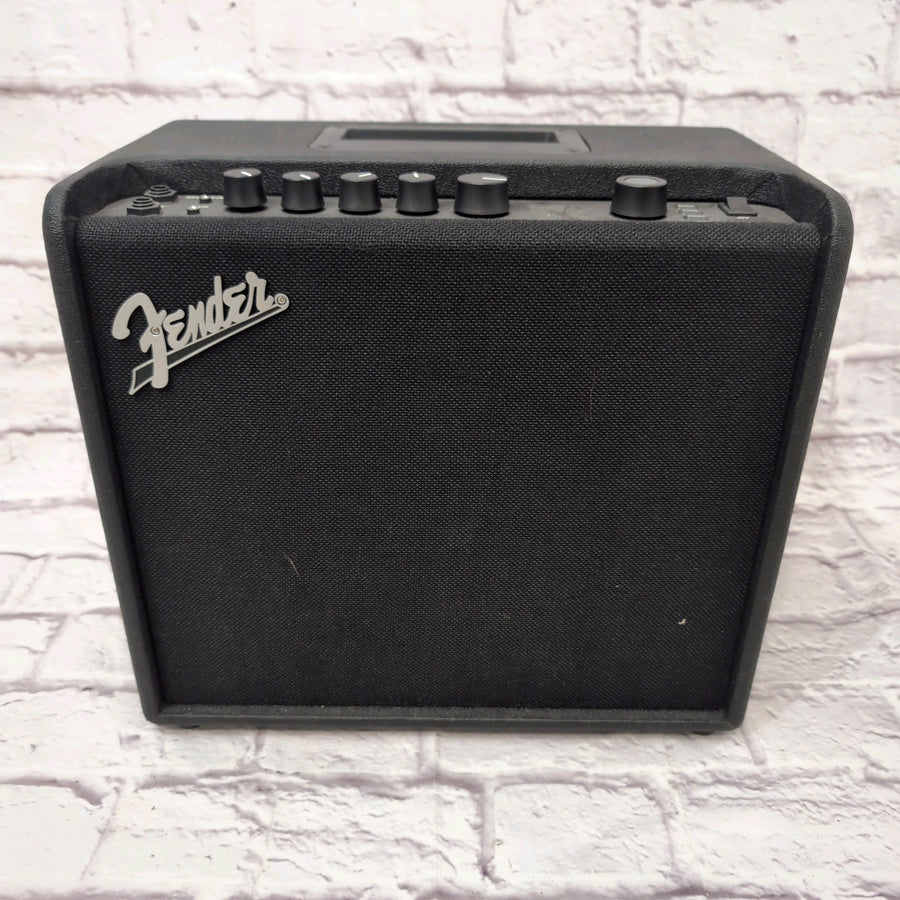 Fender Mustang LT25 25-Watt 1x8" Digital Modeling Guitar Combo Amp