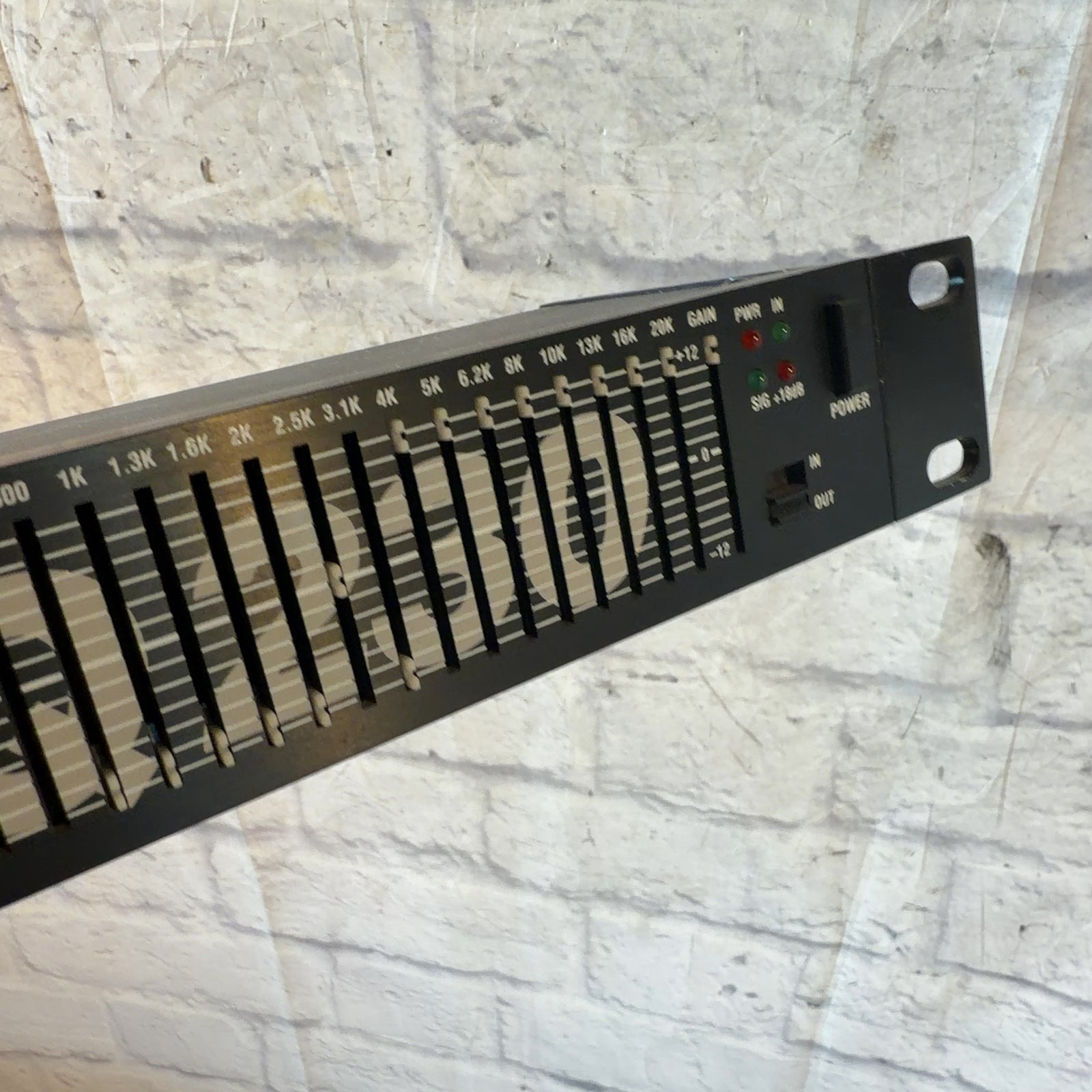Alesis M-EQ 230 Rack Equalizer Rack EQ