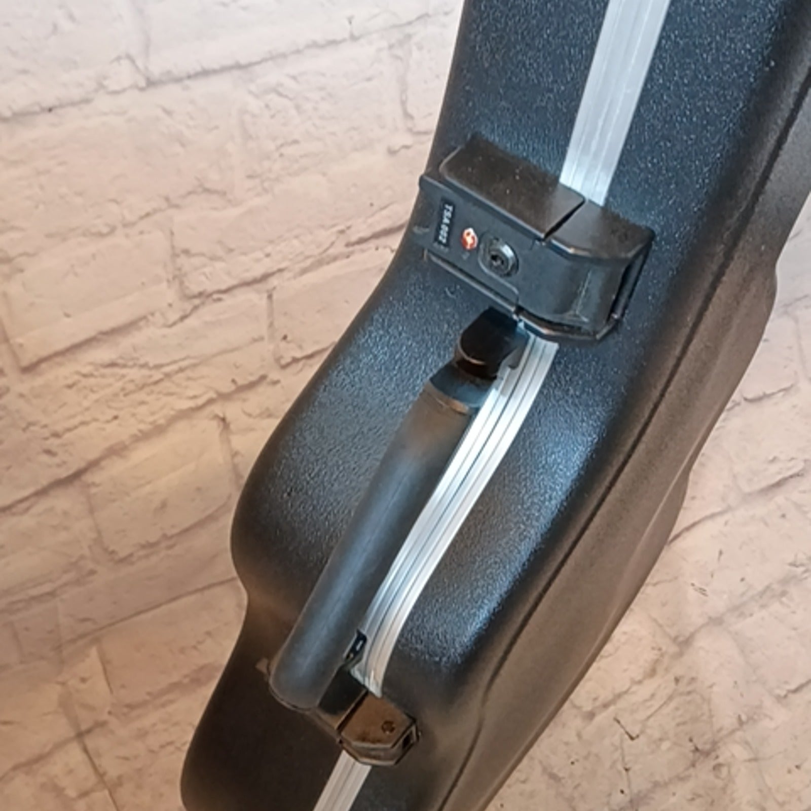 SKB 1SKB-000TSA Martin 000 Size Acoustic Hard Case