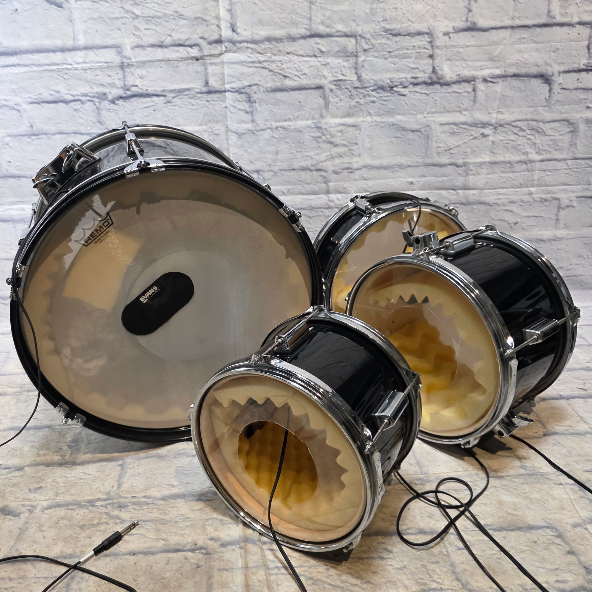 Unknown Black Hybrid Acoustic / Trigger Set Small Electronic Drum Set