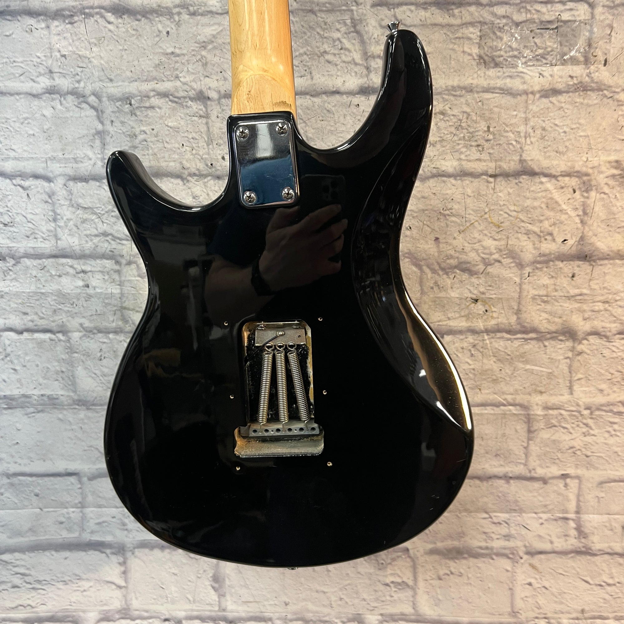 Behringer El Toro Strat Style Black