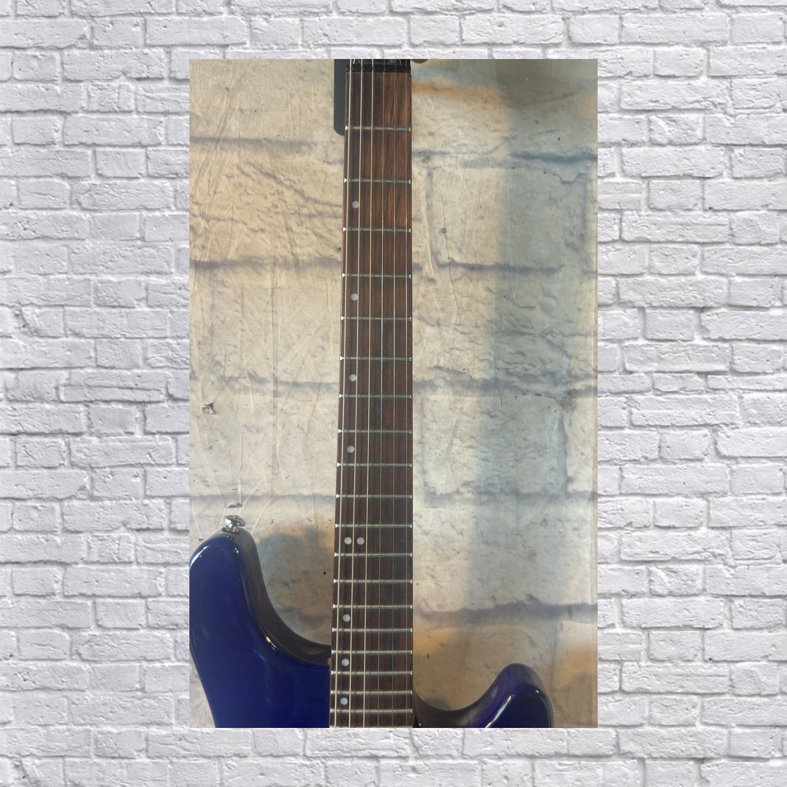 Washburn BT-4 Maverick Series Electric Guitar