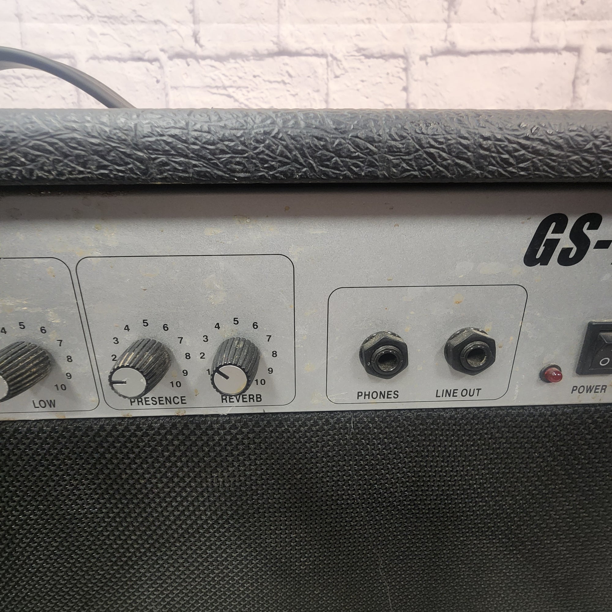 Rogue GS100R 2x12 100-Watt Solid State Guitar Combo Amp