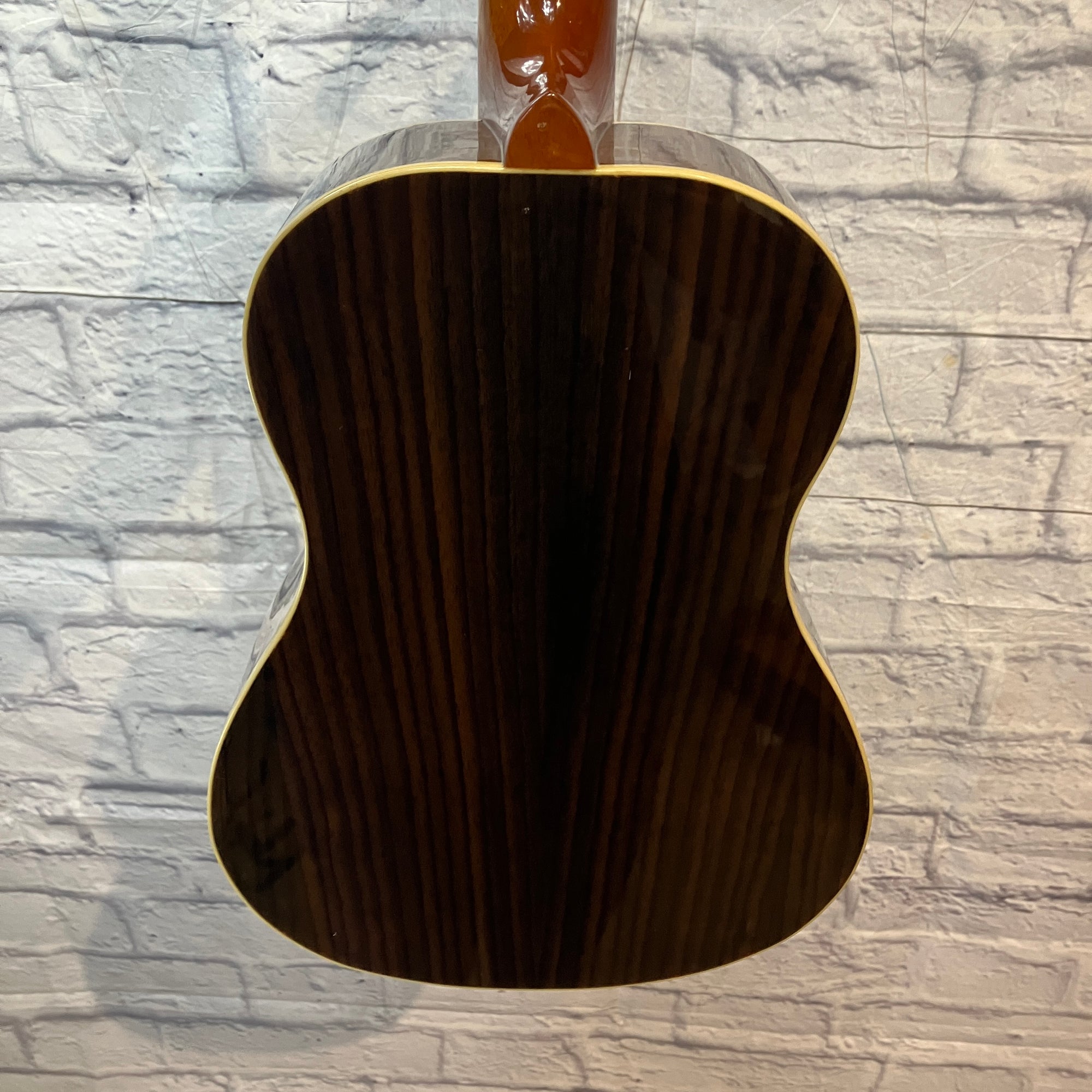 Mitchell MUB-70S Baritone Ukulele w/ case